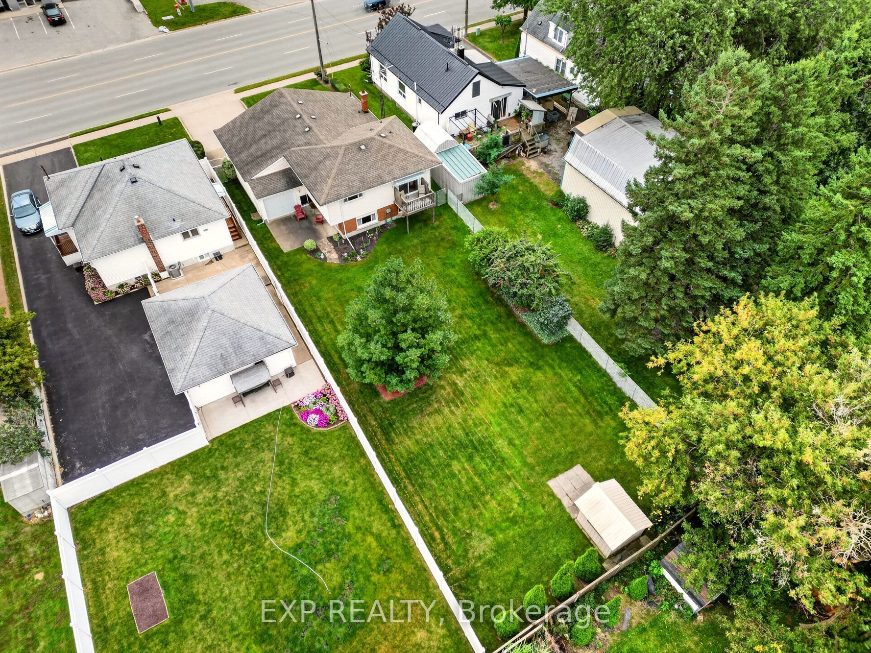 4543 Montrose Road Property Photo 32