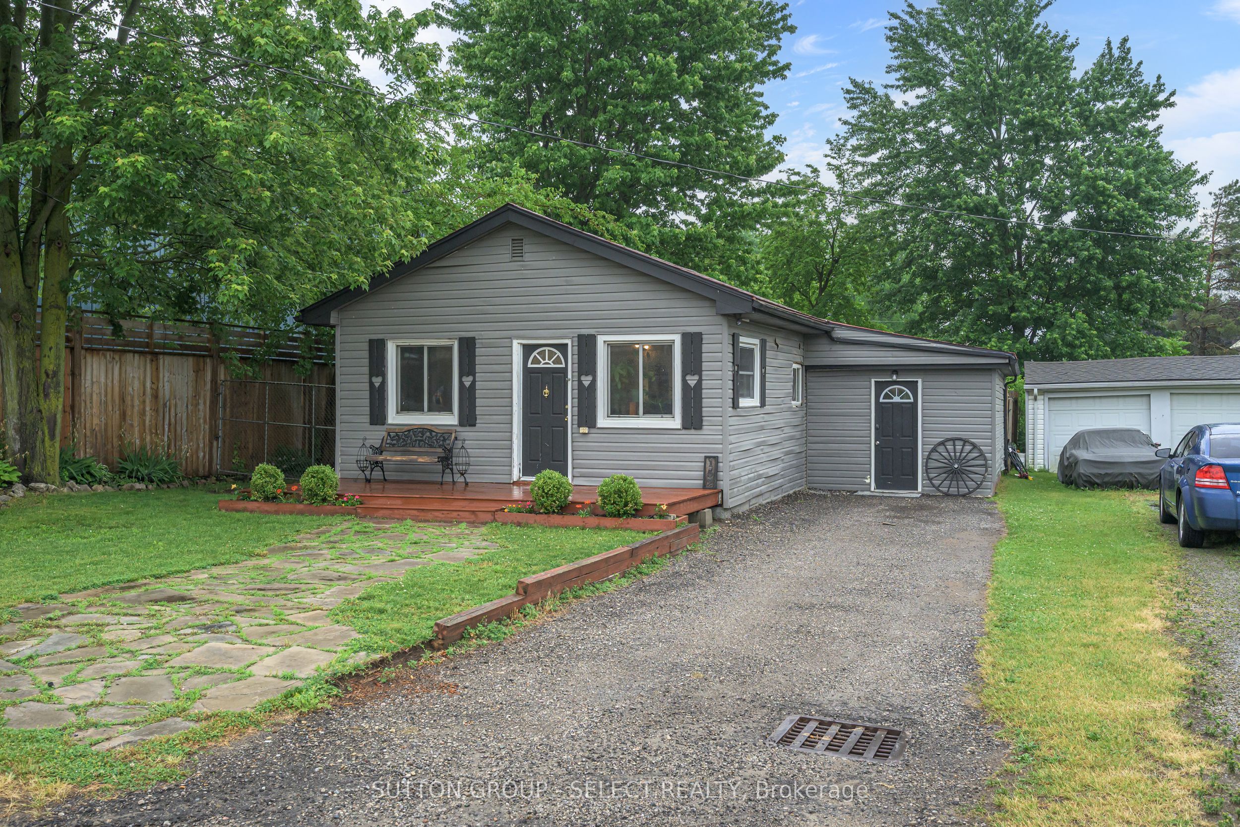 152 Elm Street Property Photo 2