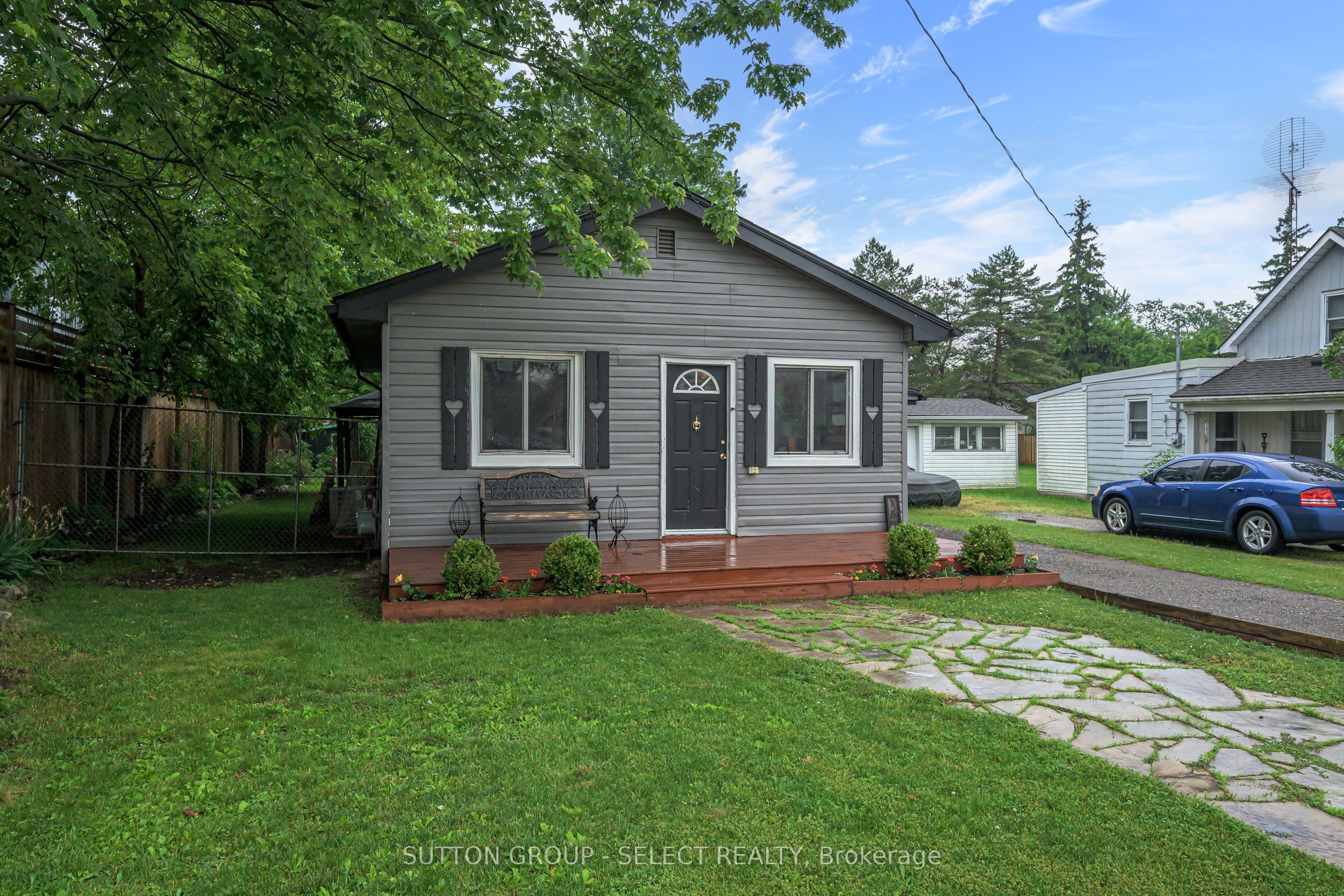 152 Elm Street Property Photo 3