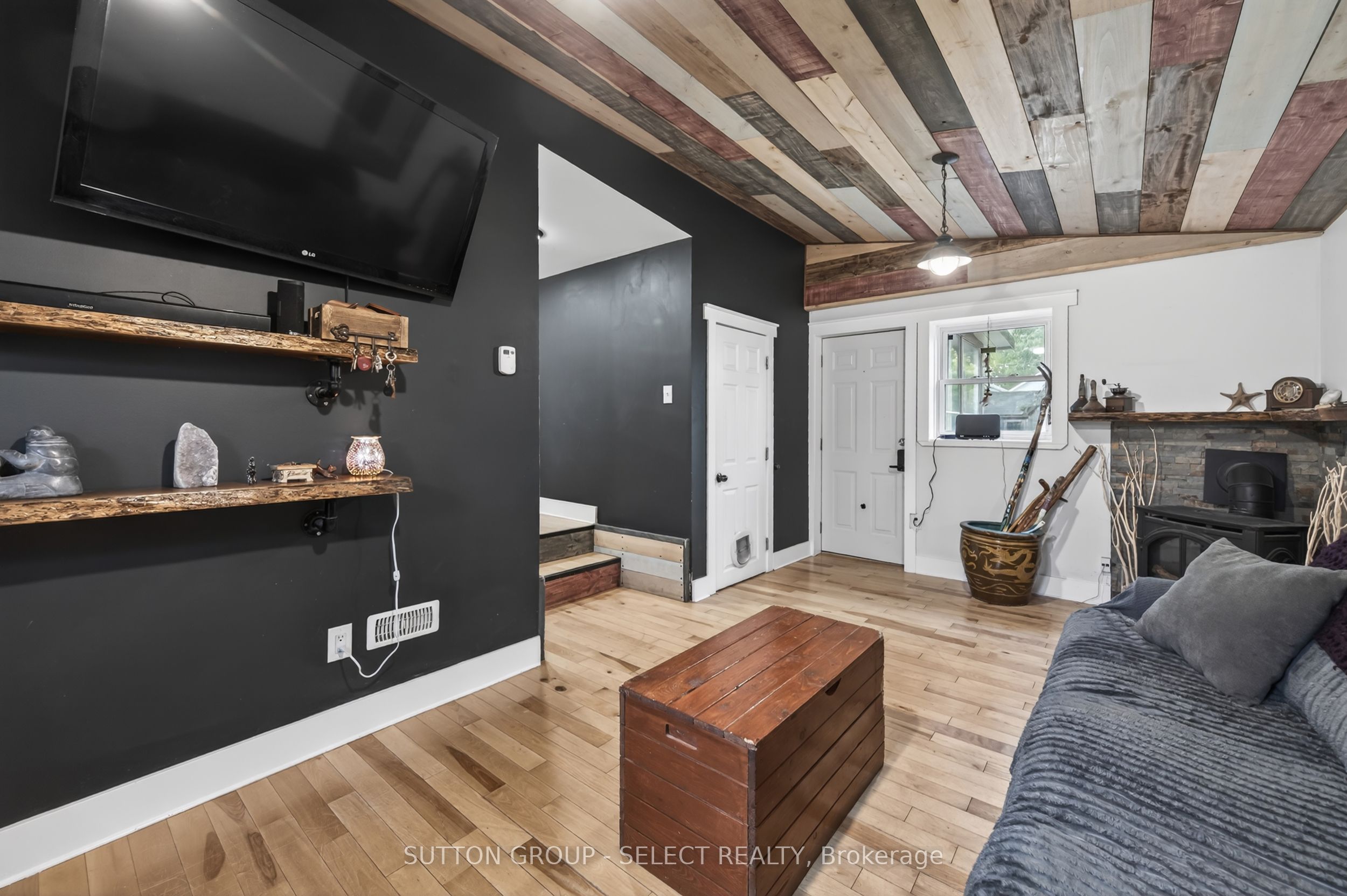 152 Elm Street Property Photo 6