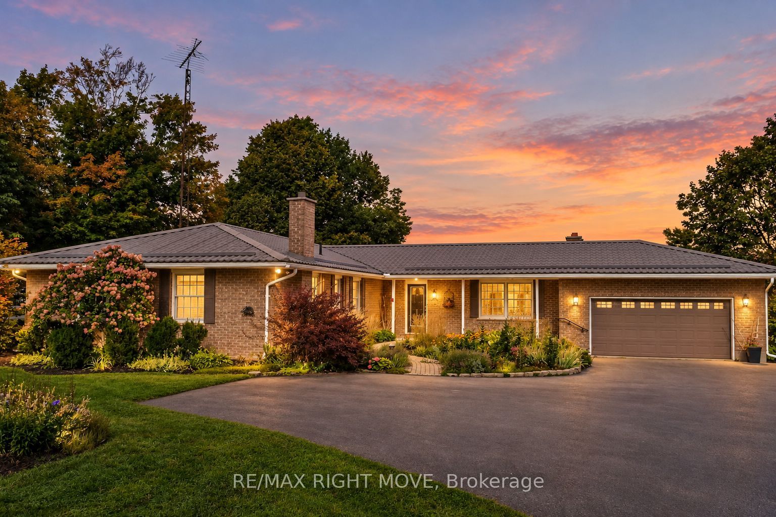 570 Lake Dalrymple Road Property Photo 1