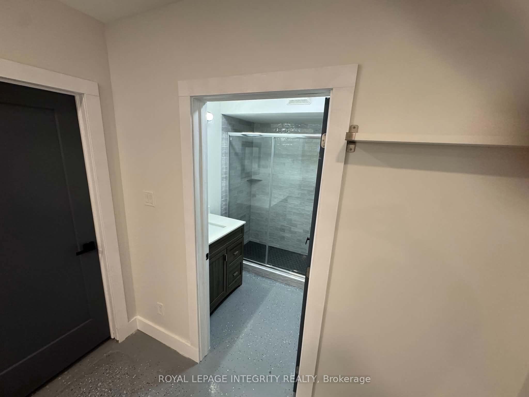50 Clarendon Avenue 2 Property Photo 6