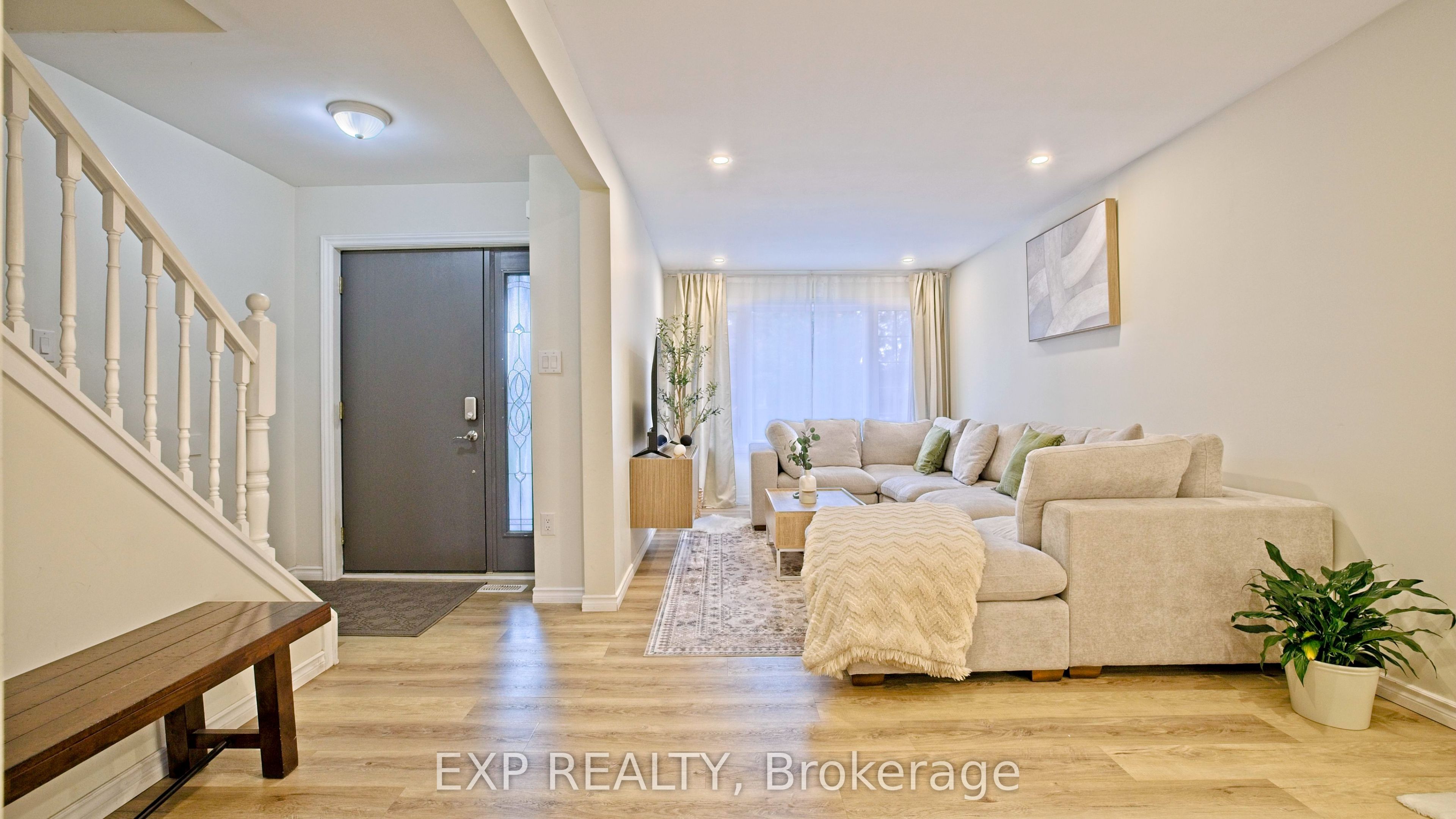 410 King William Street Property Photo 4