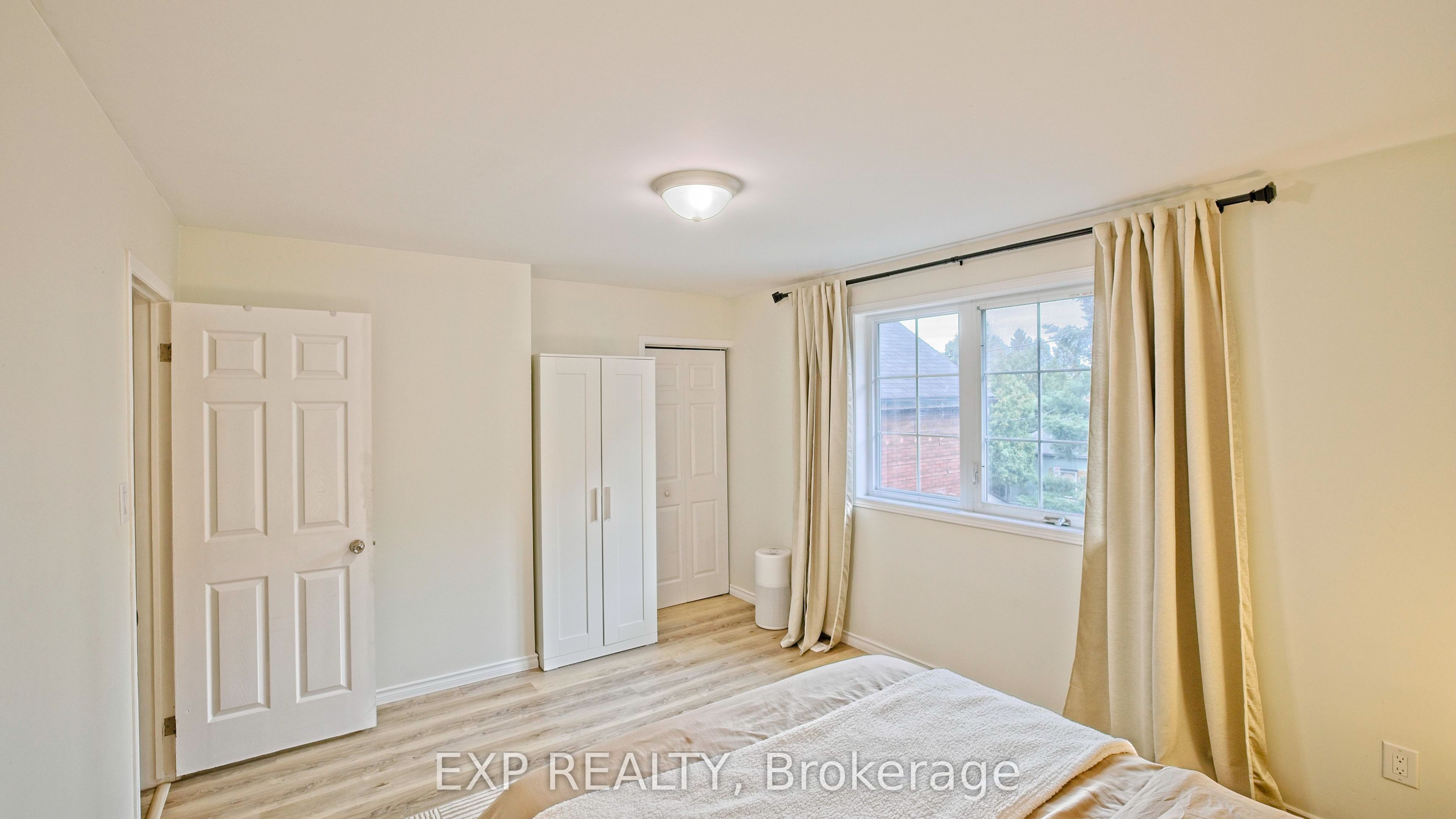 410 King William Street Property Photo 20