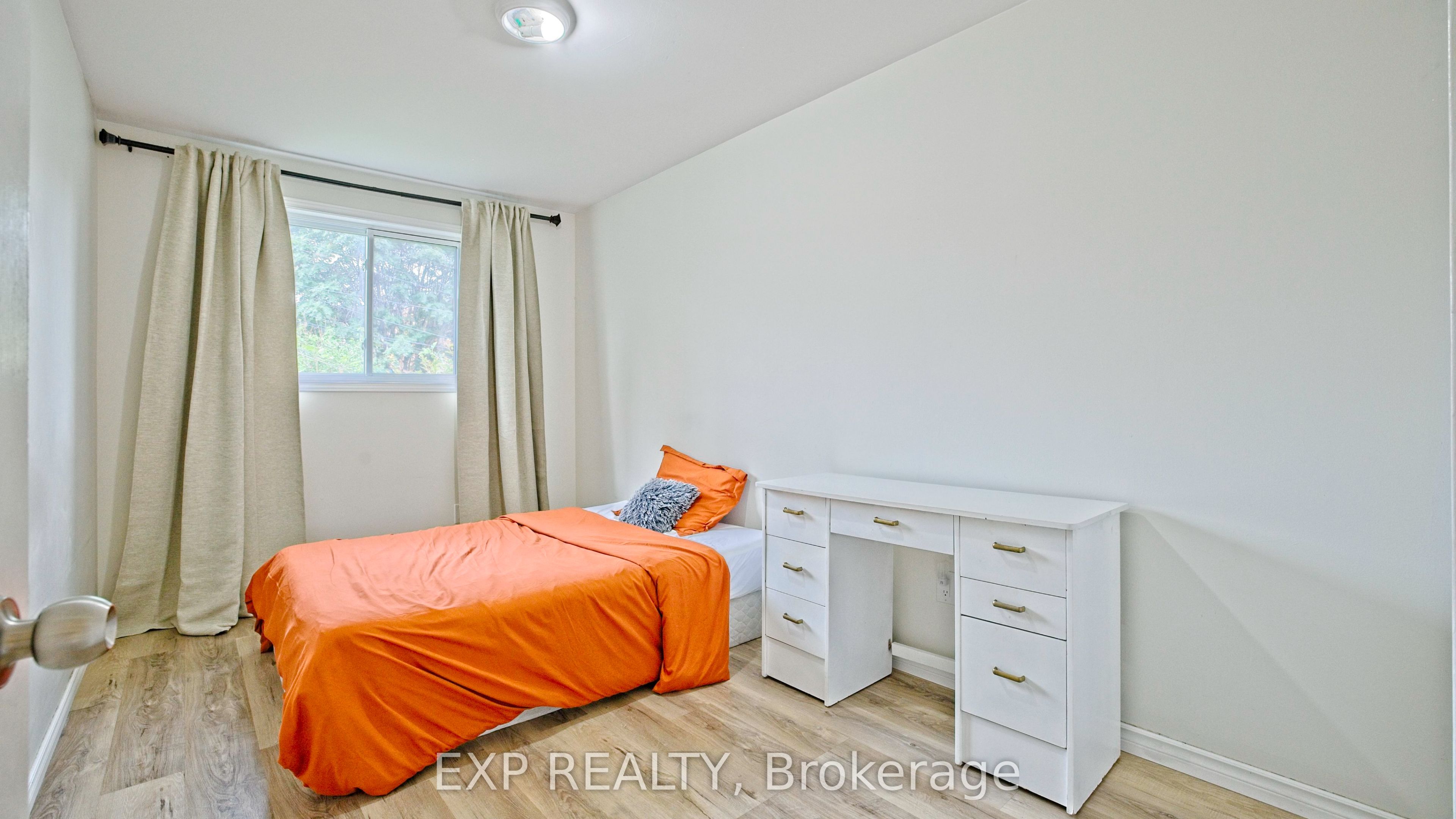 410 King William Street Property Photo 22
