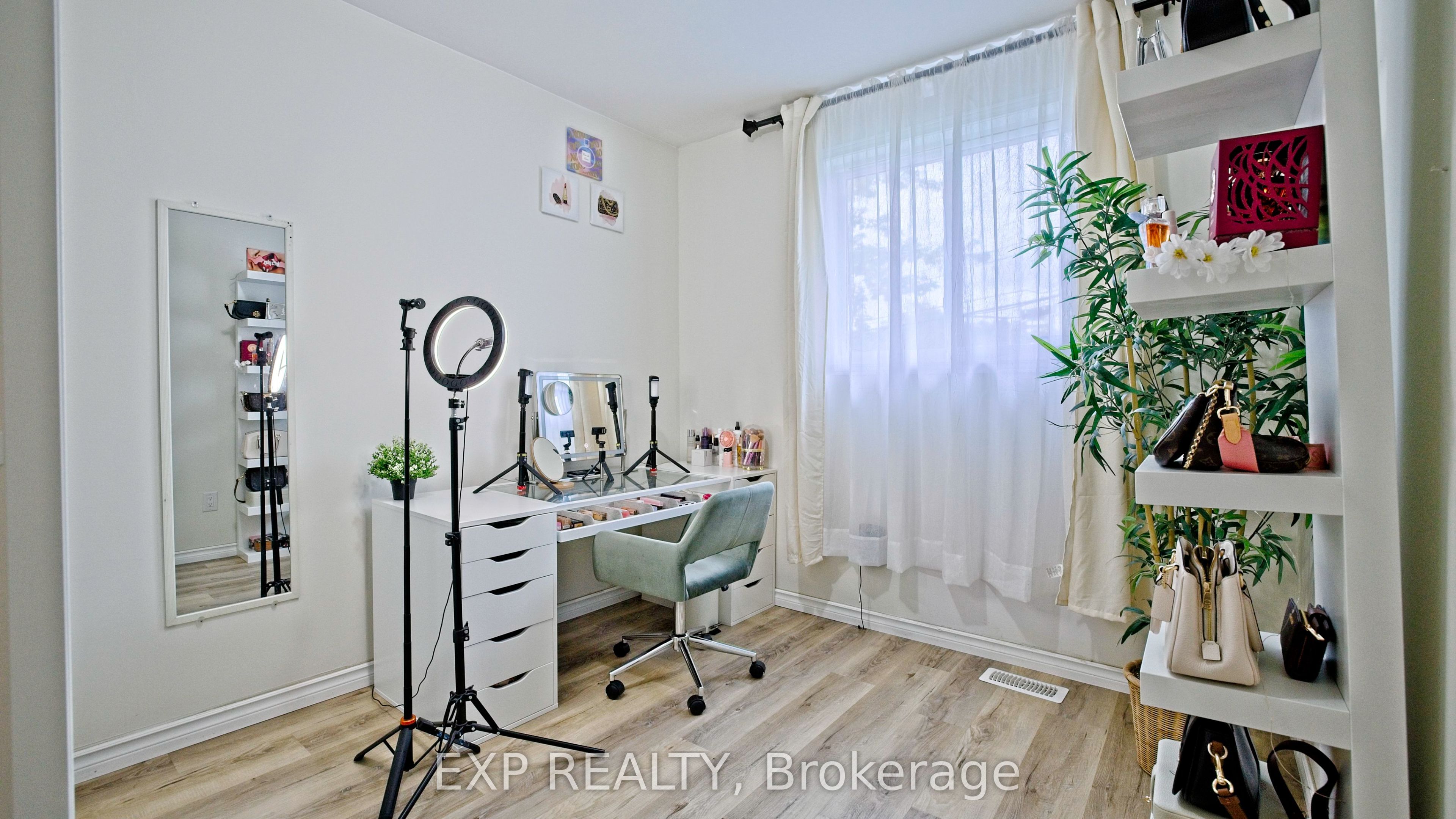 410 King William Street Property Photo 25