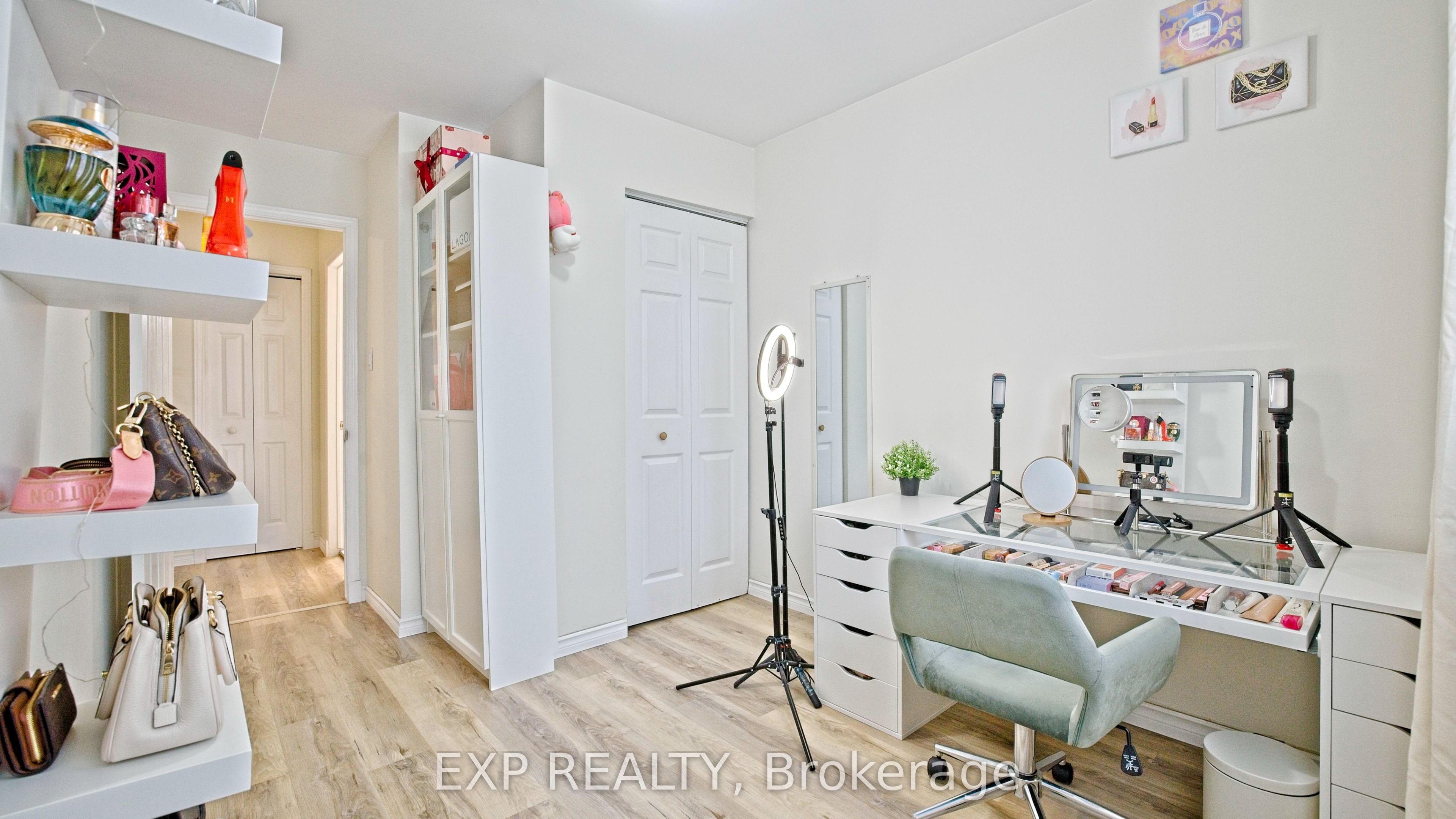 410 King William Street Property Photo 26