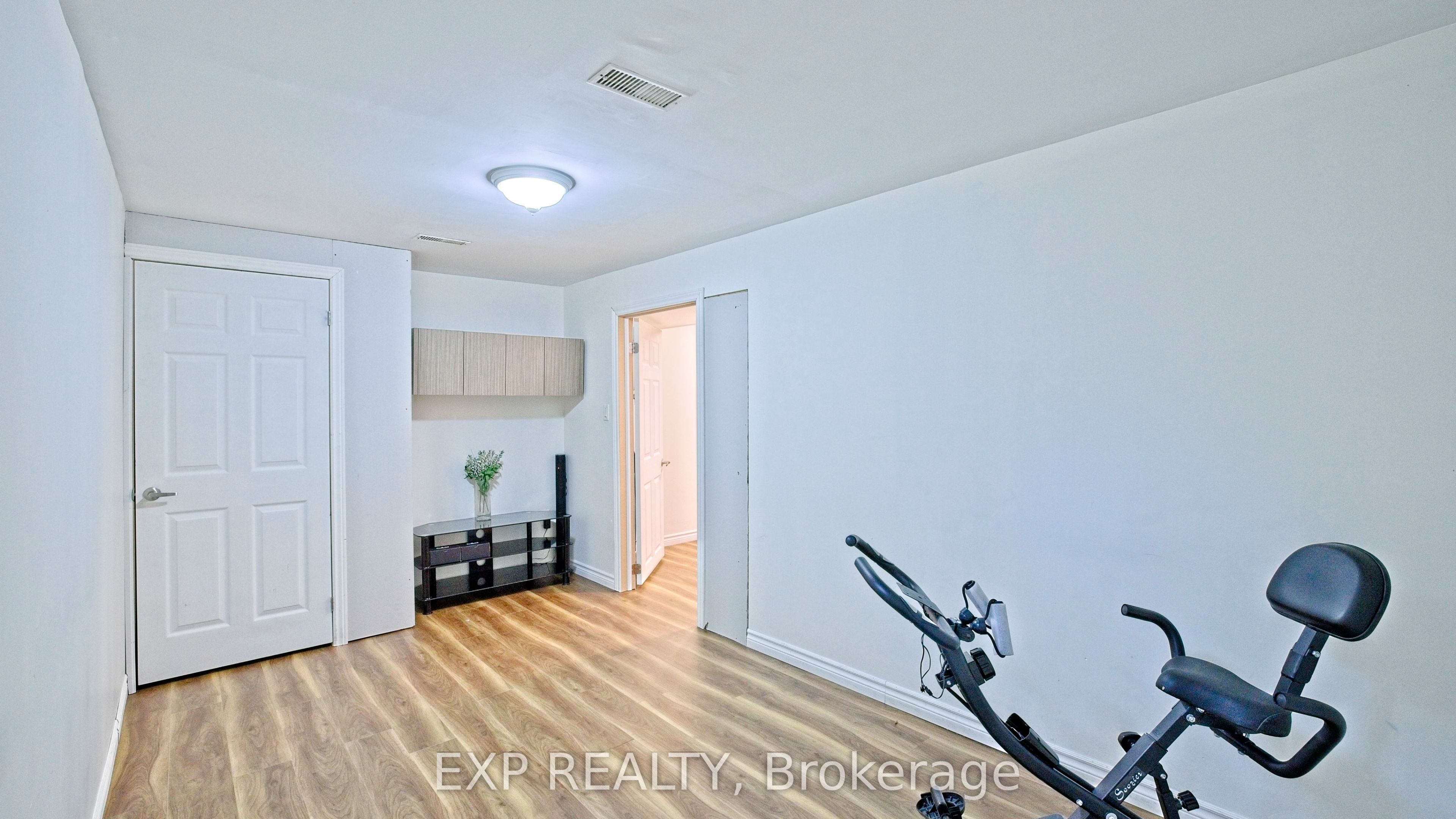 410 King William Street Property Photo 32