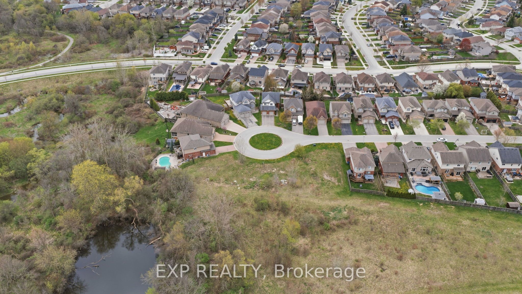 1604 Vandusen Court Property Photo 3