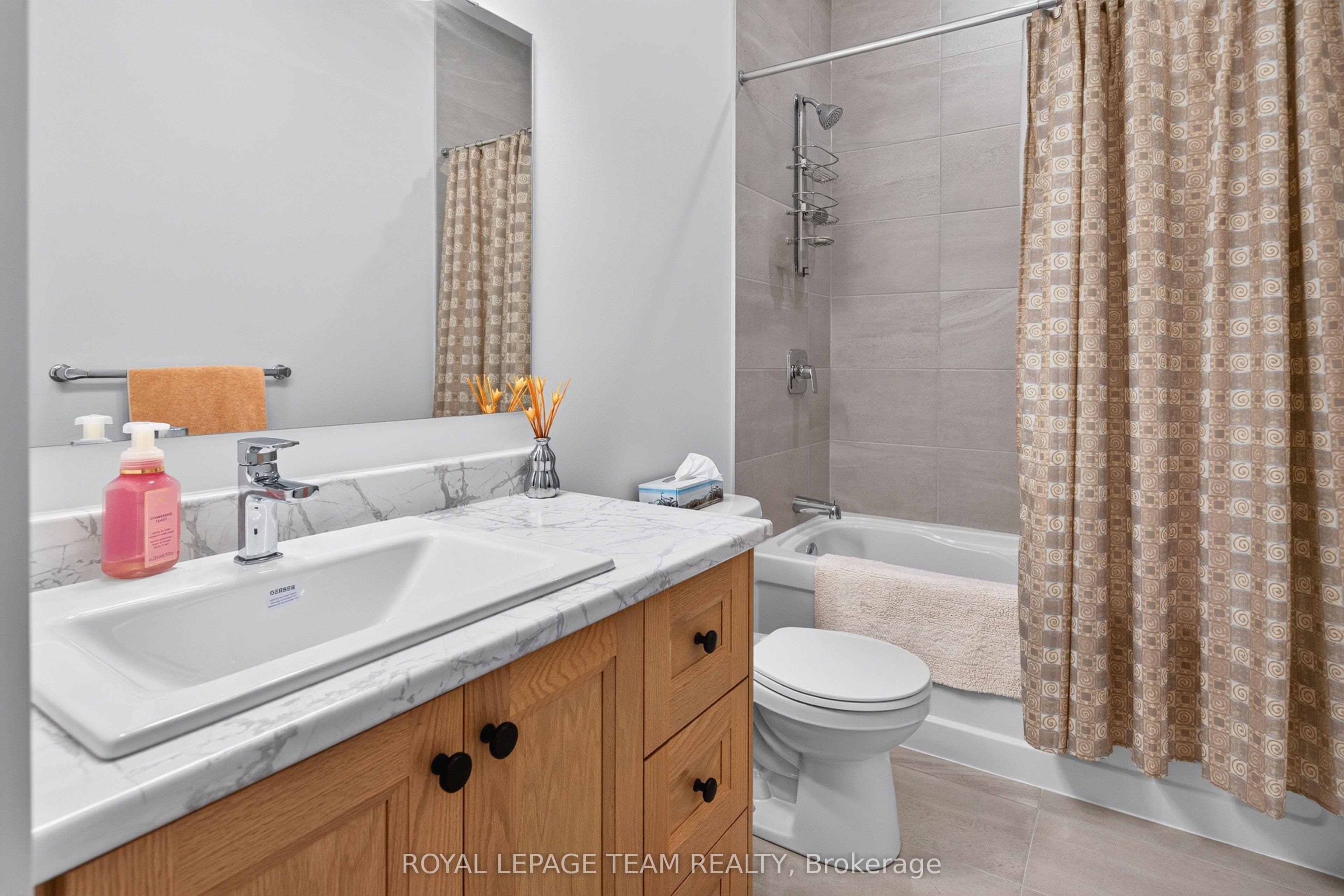 816 Namur Street Property Photo 7