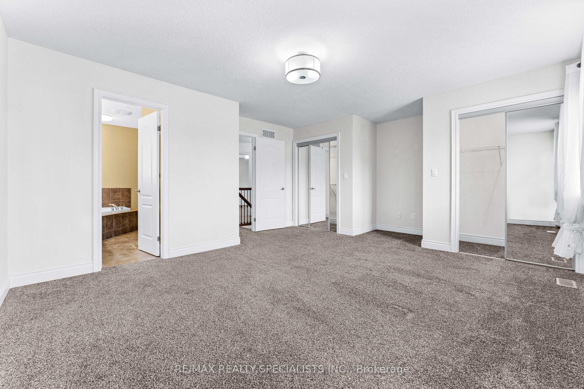 708 Spitfire Street Property Photo 16