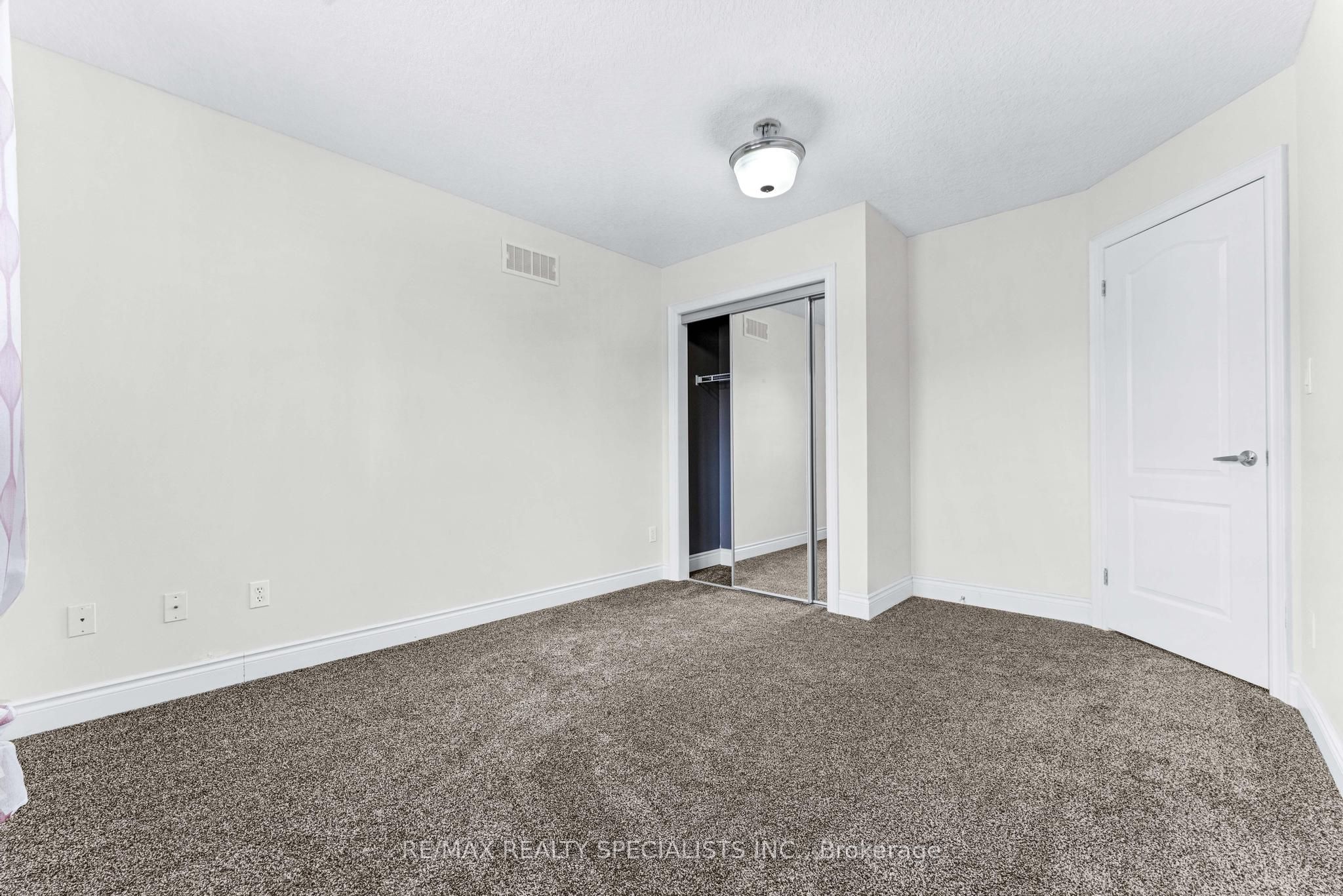 708 Spitfire Street Property Photo 21
