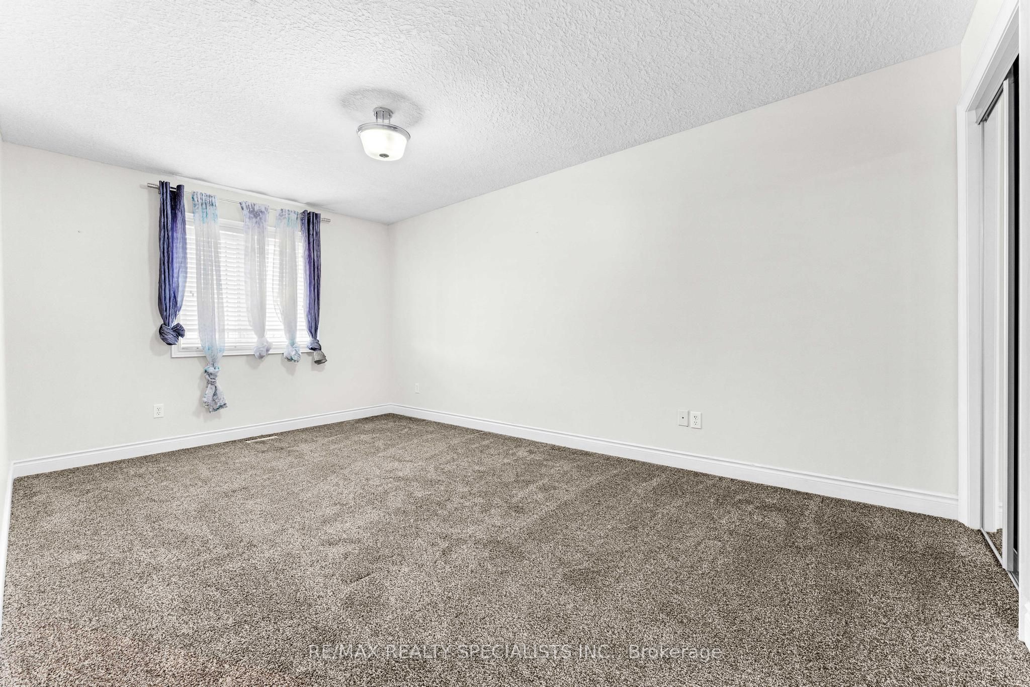 708 Spitfire Street Property Photo 24