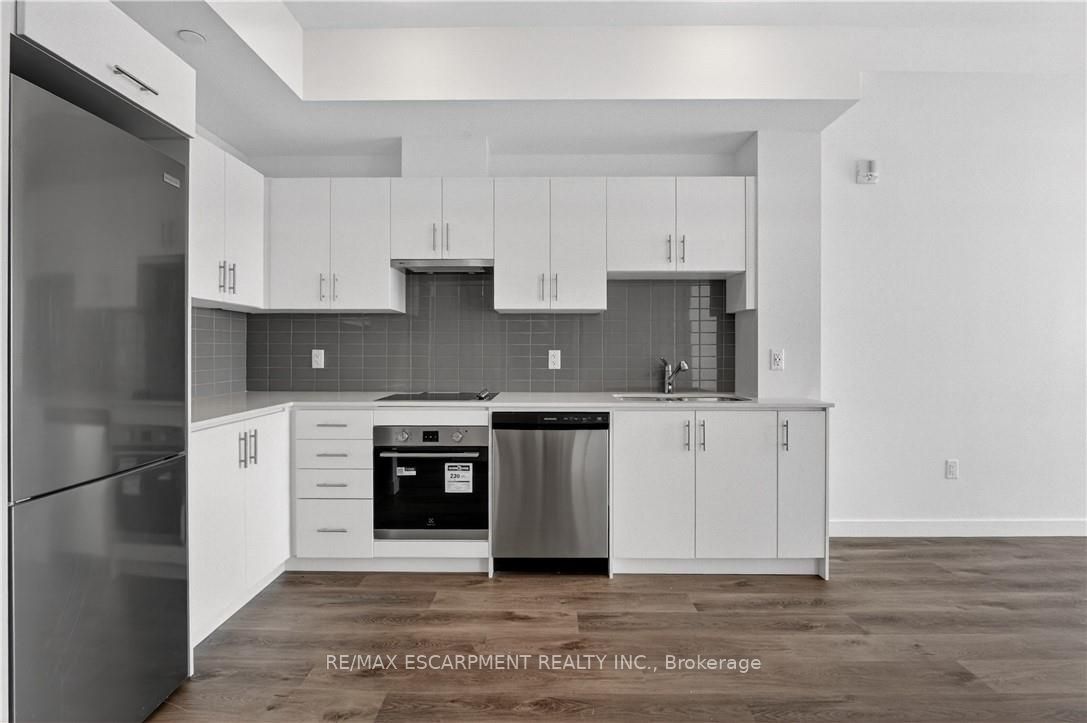 461 Green Road 606 Property Photo 10