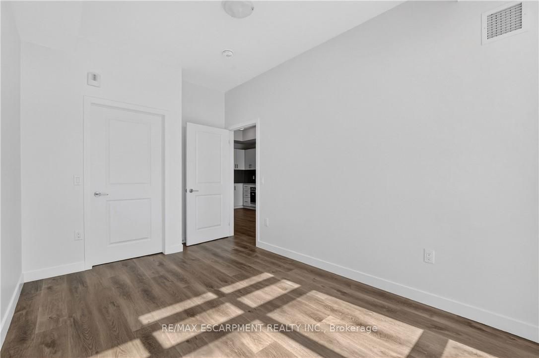 461 Green Road 606 Property Photo 21
