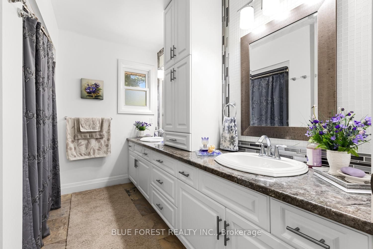 535 Gordon Avenue Property Photo 16
