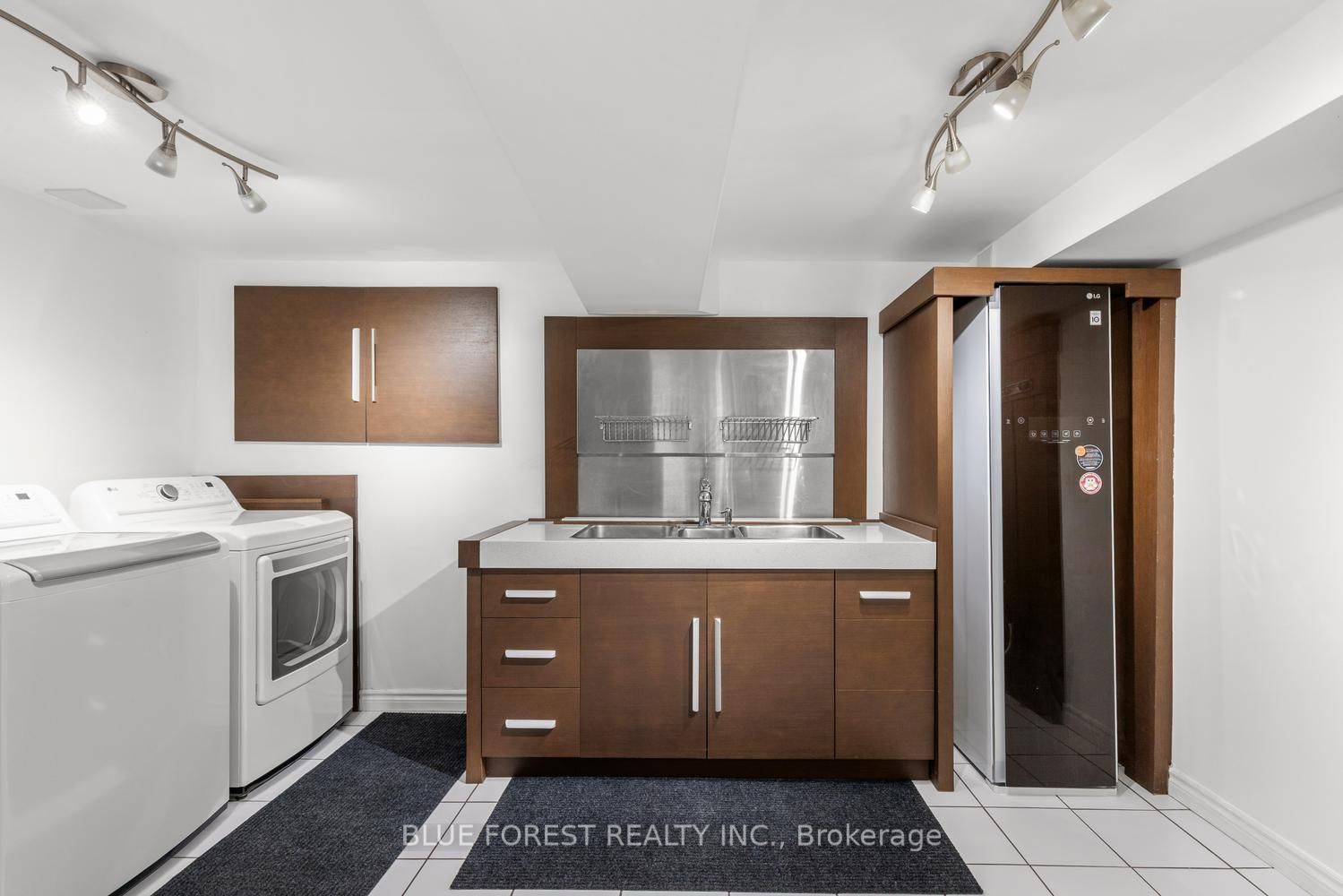 535 Gordon Avenue Property Photo 24