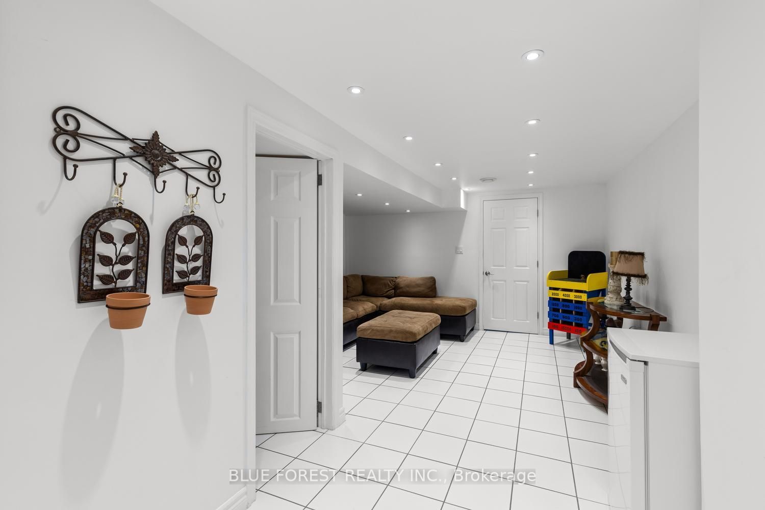 535 Gordon Avenue Property Photo 26