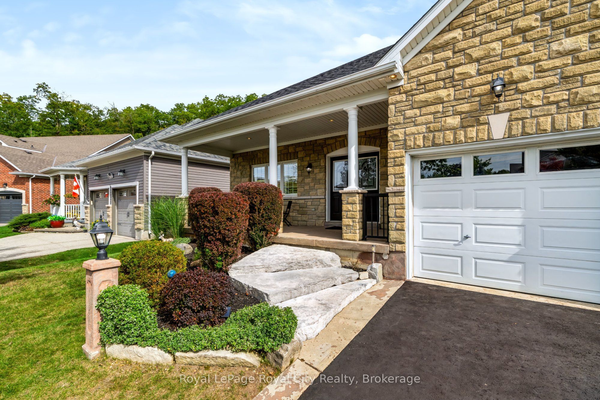 142 Milne Place Property Photo 3