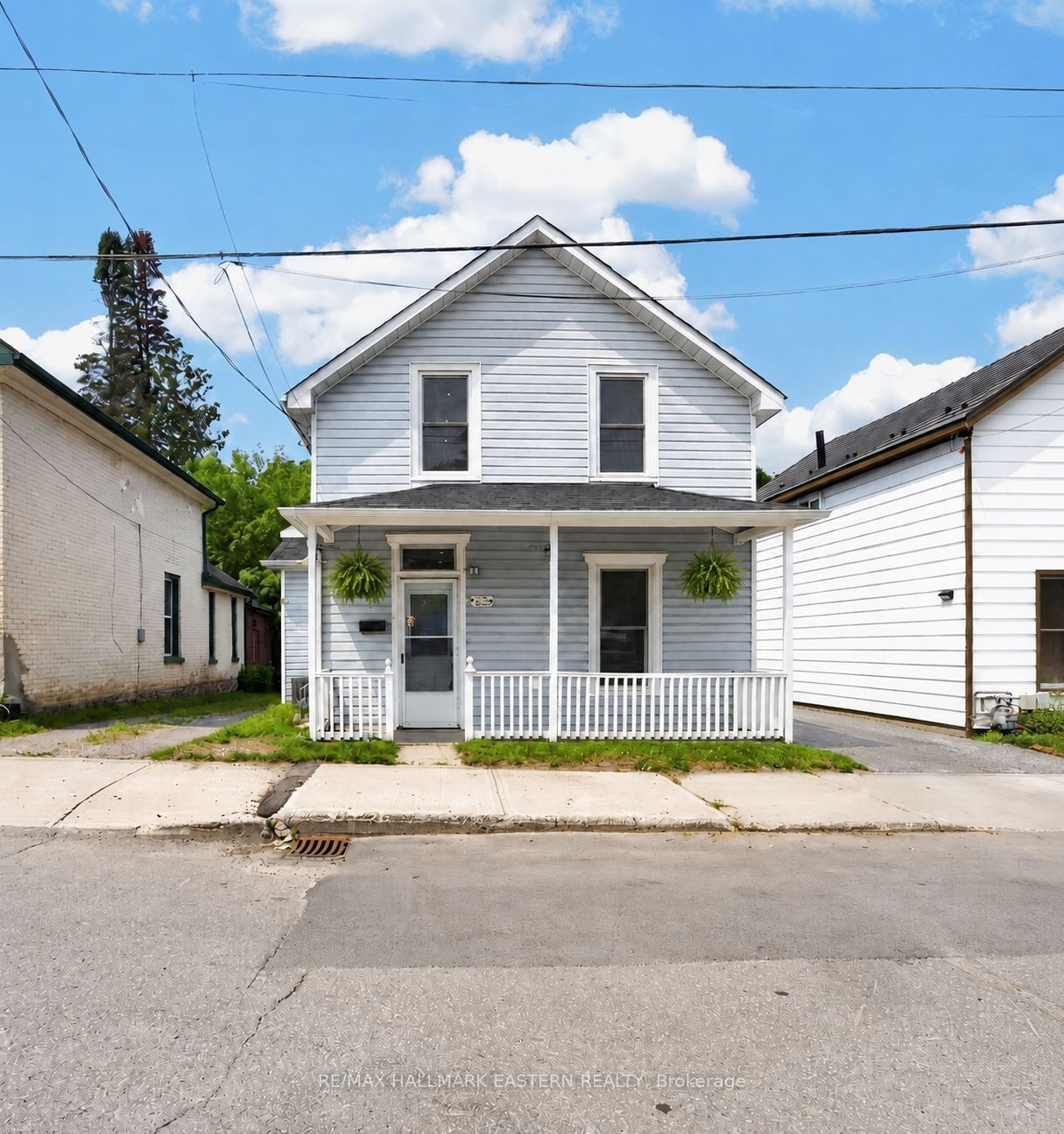 625 Union Street Property Photo 2