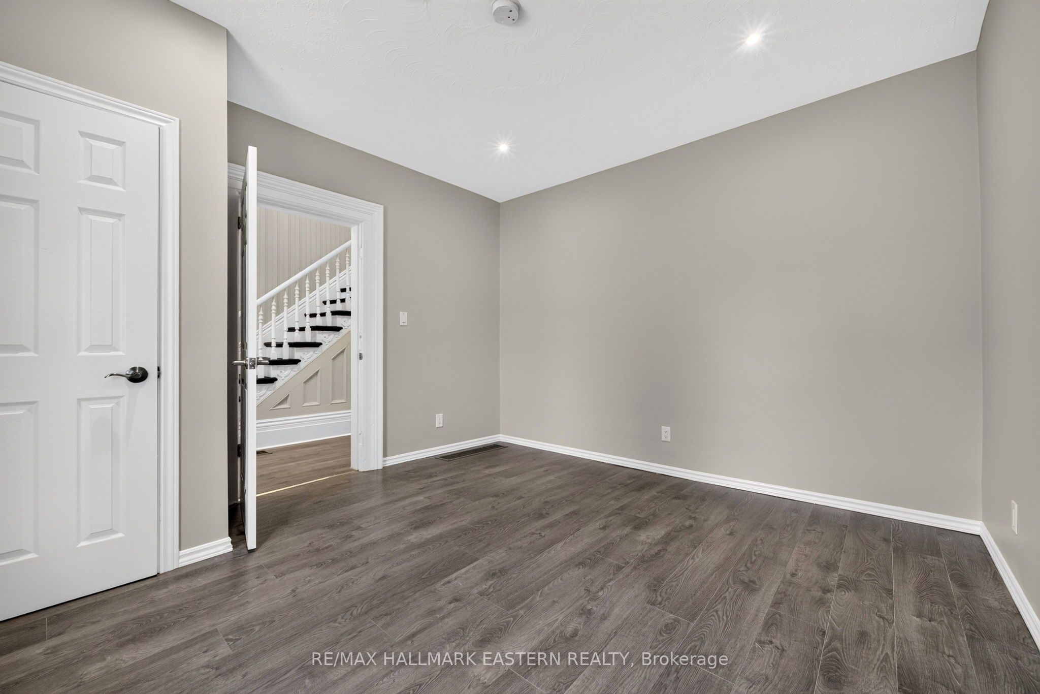 625 Union Street Property Photo 13