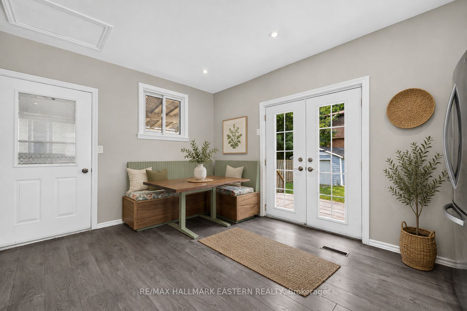 625 Union Street Property Photo 15