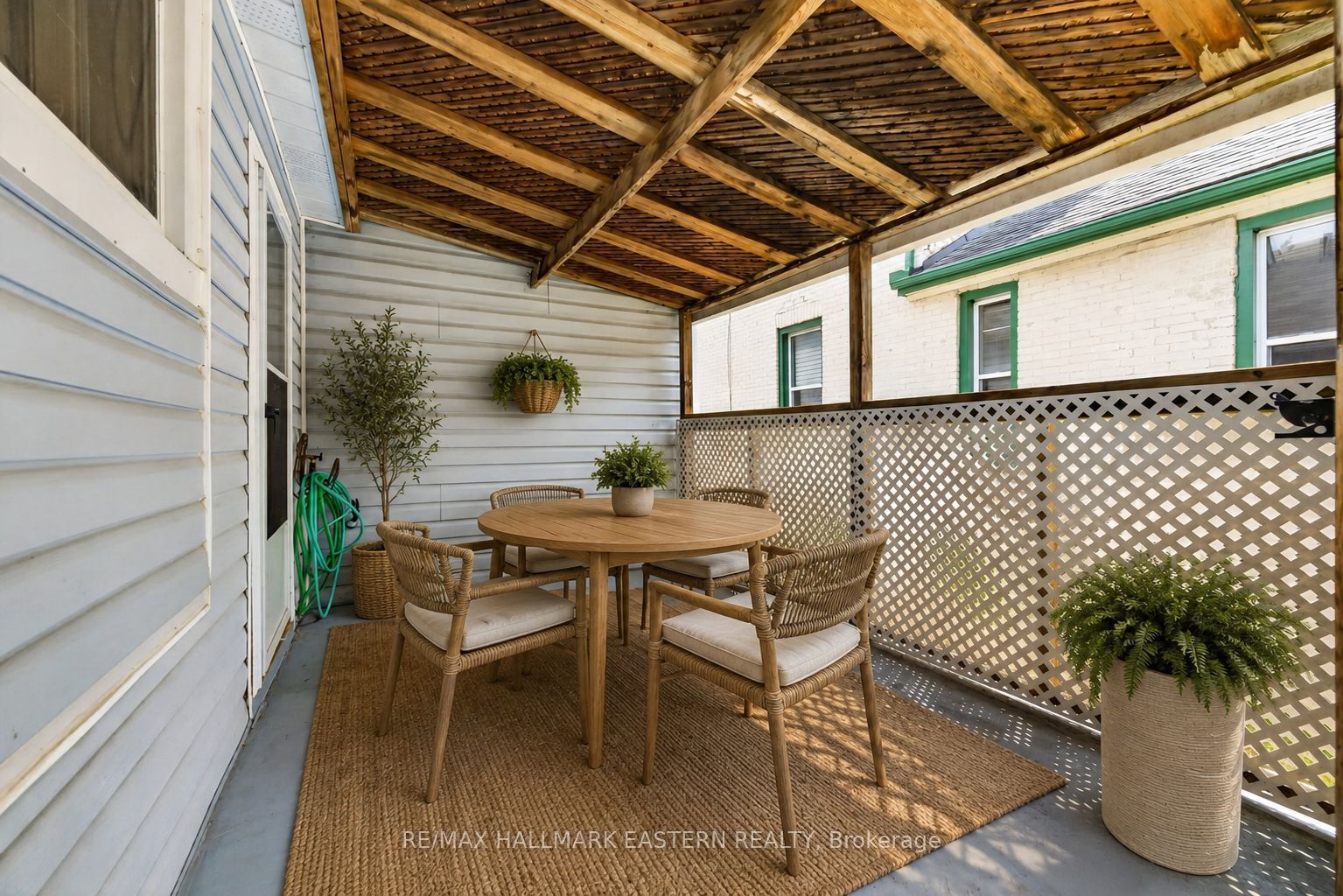 625 Union Street Property Photo 26