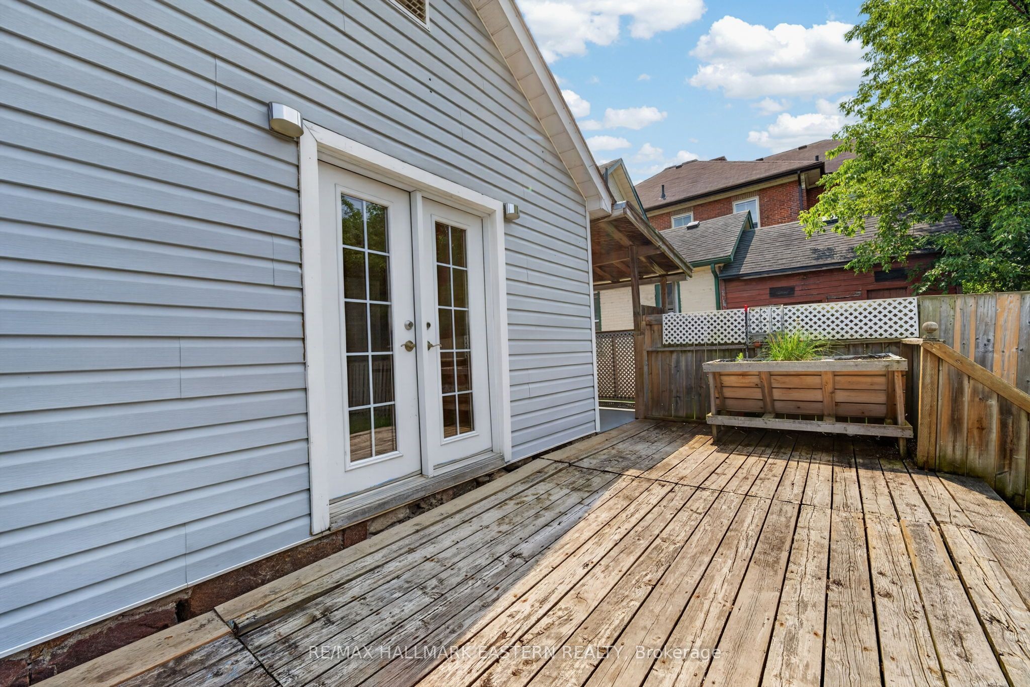 625 Union Street Property Photo 30