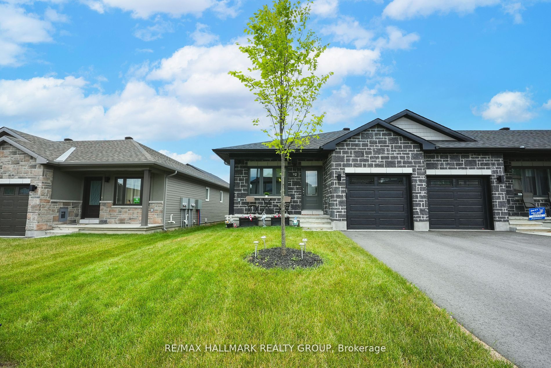 92 Seabert Drive Property Photo 3