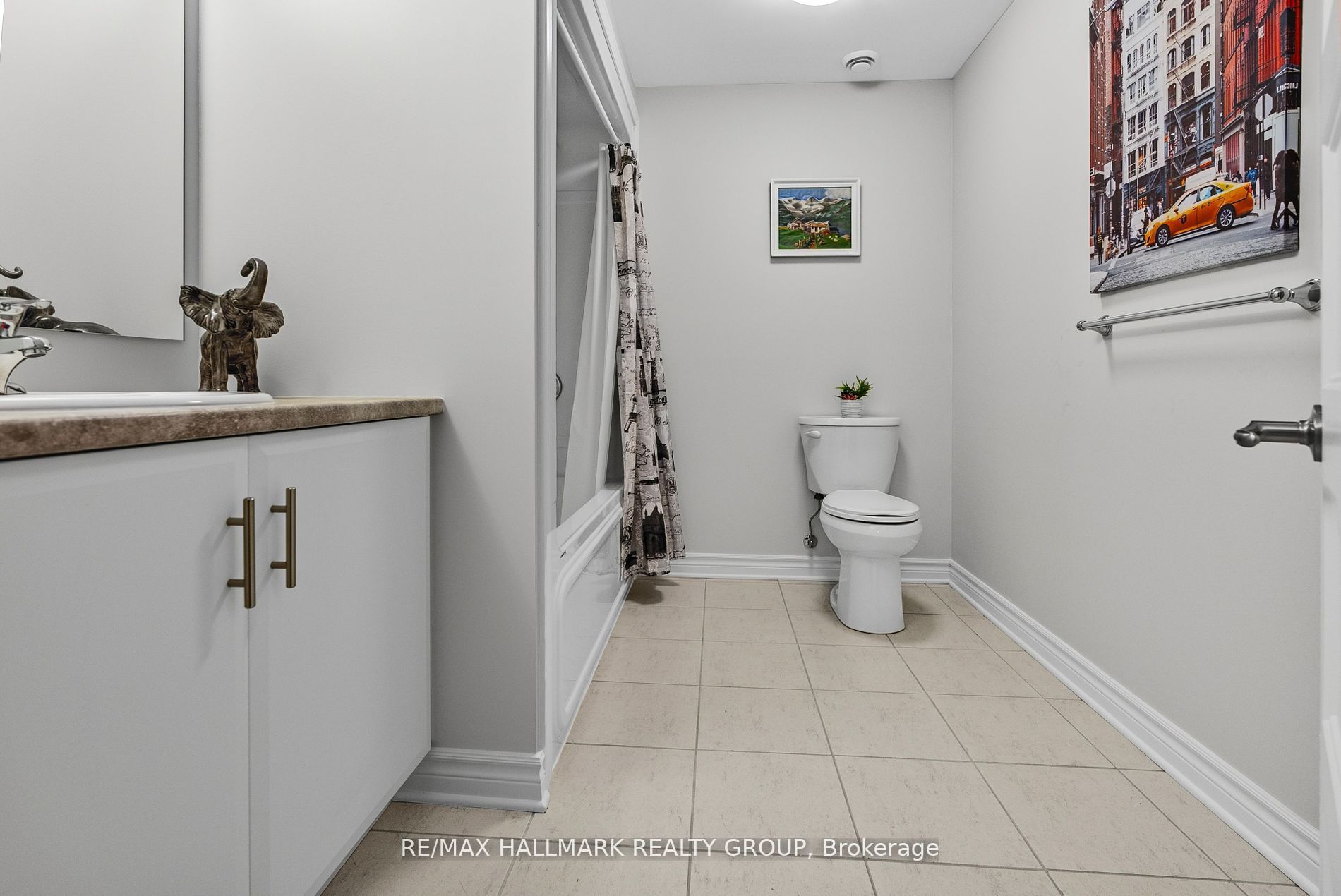 92 Seabert Drive Property Photo 27