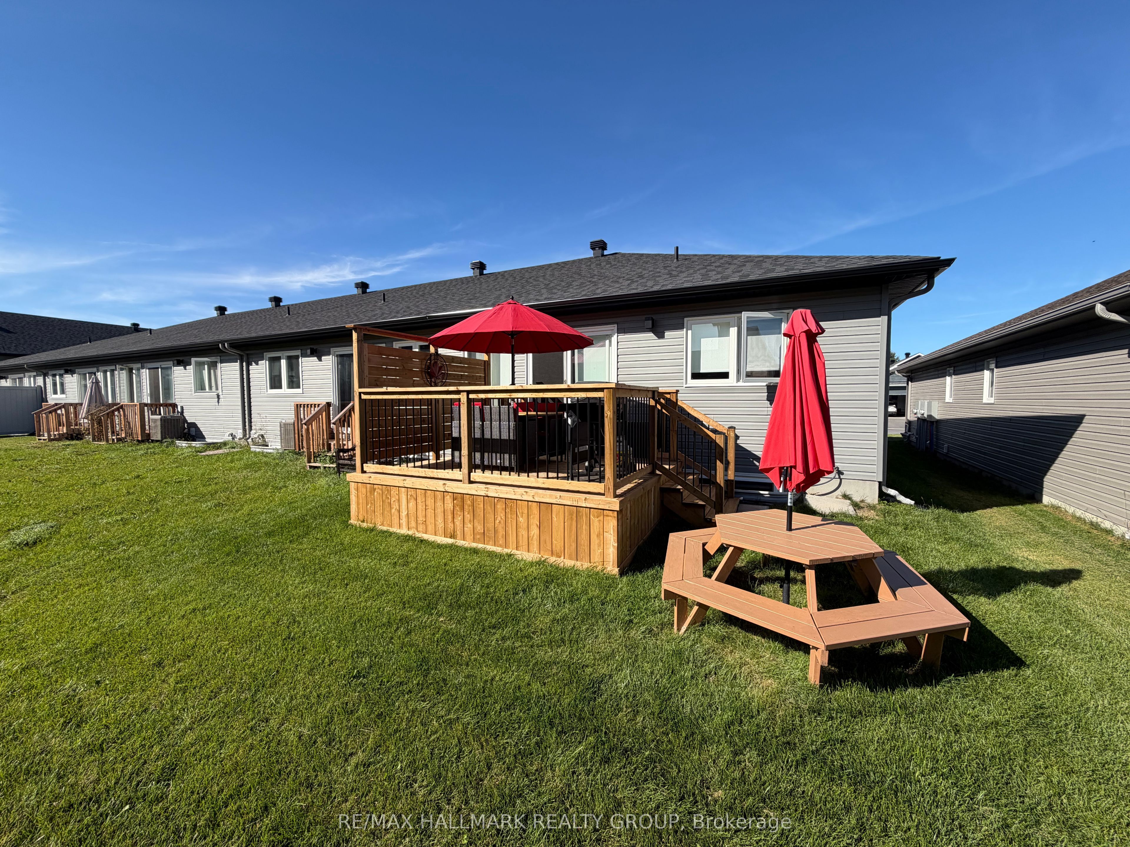 92 Seabert Drive Property Photo 31
