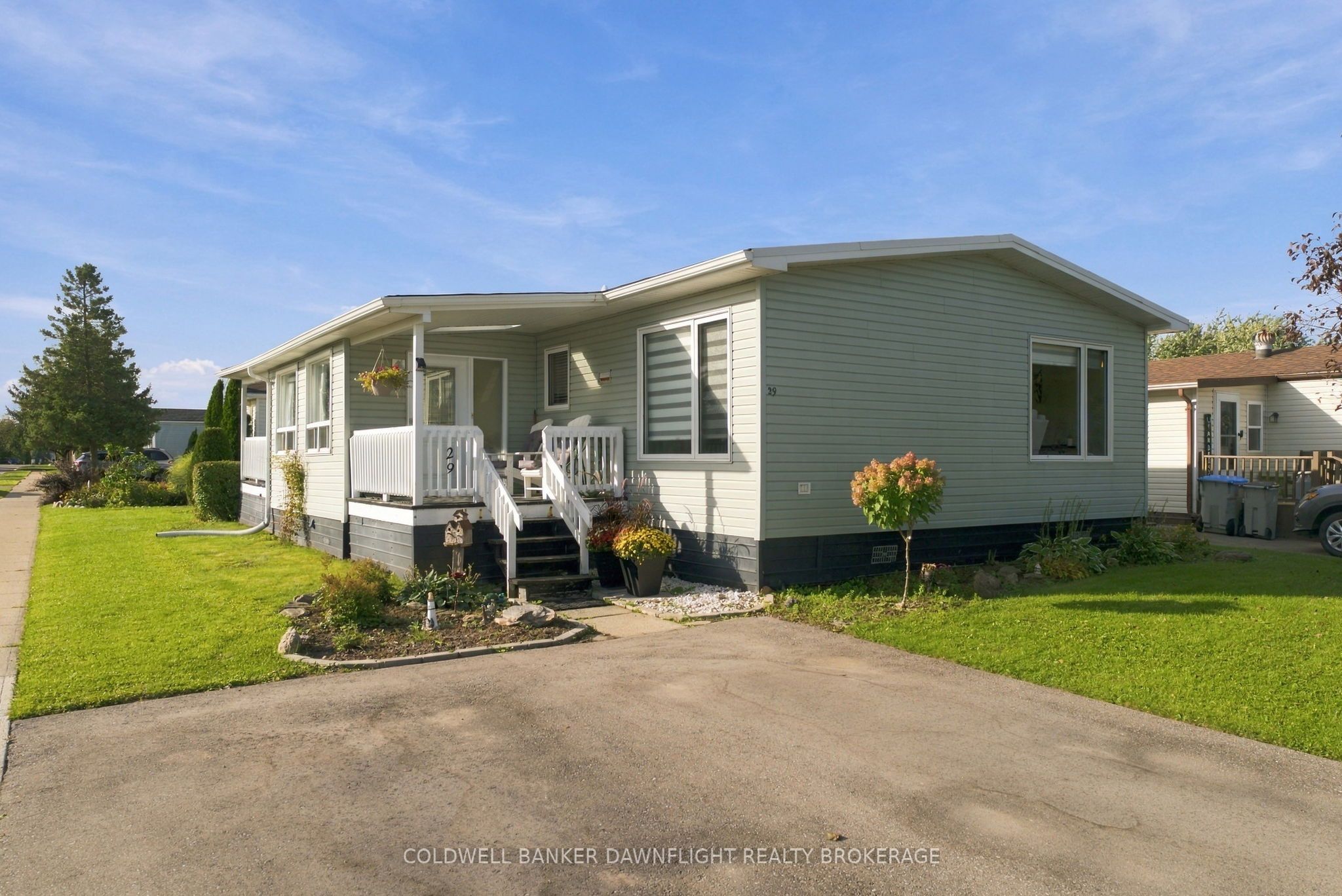 29 Redford Drive Property Photo 1