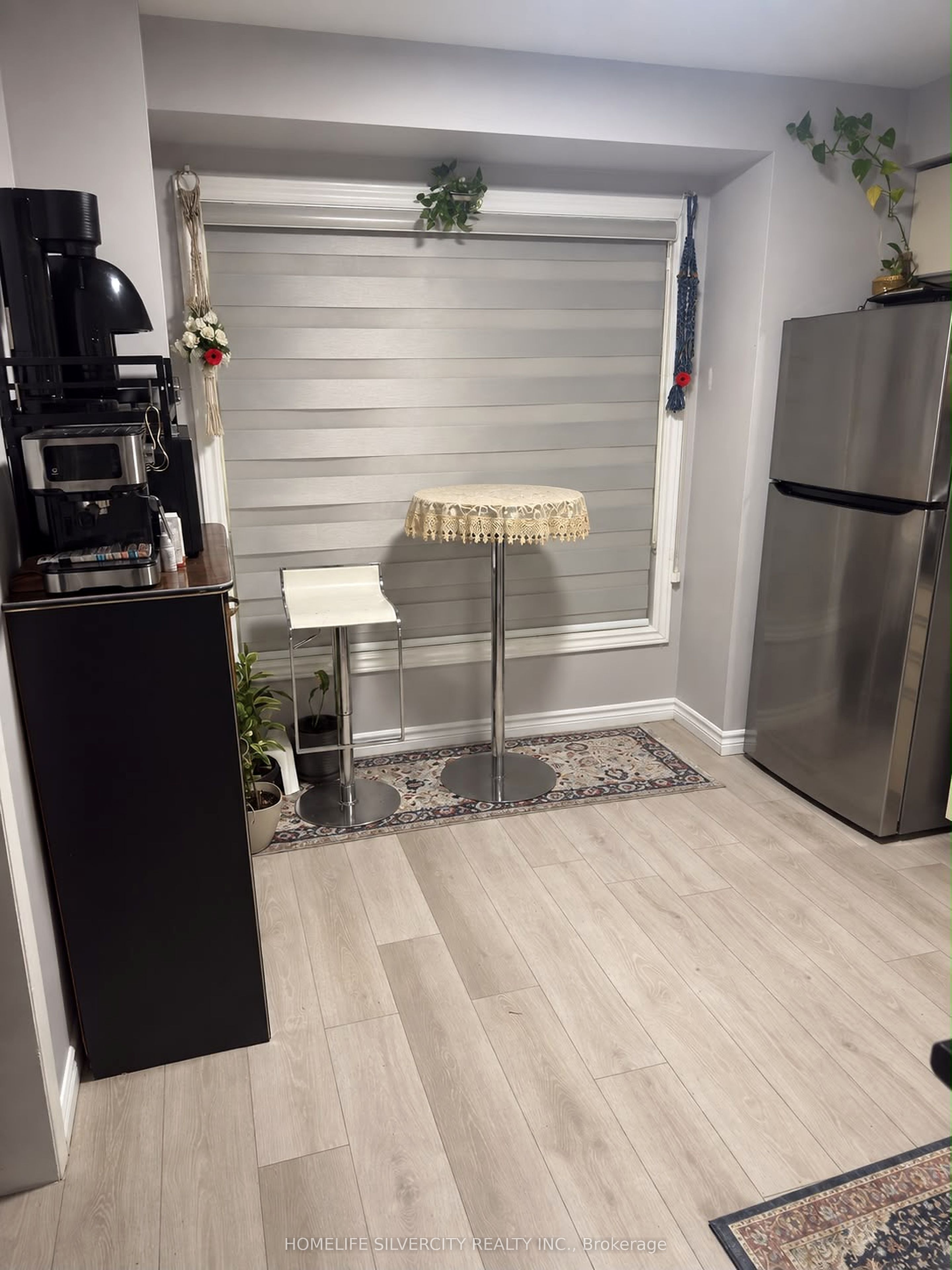 550 Second Street 2 Property Photo 5