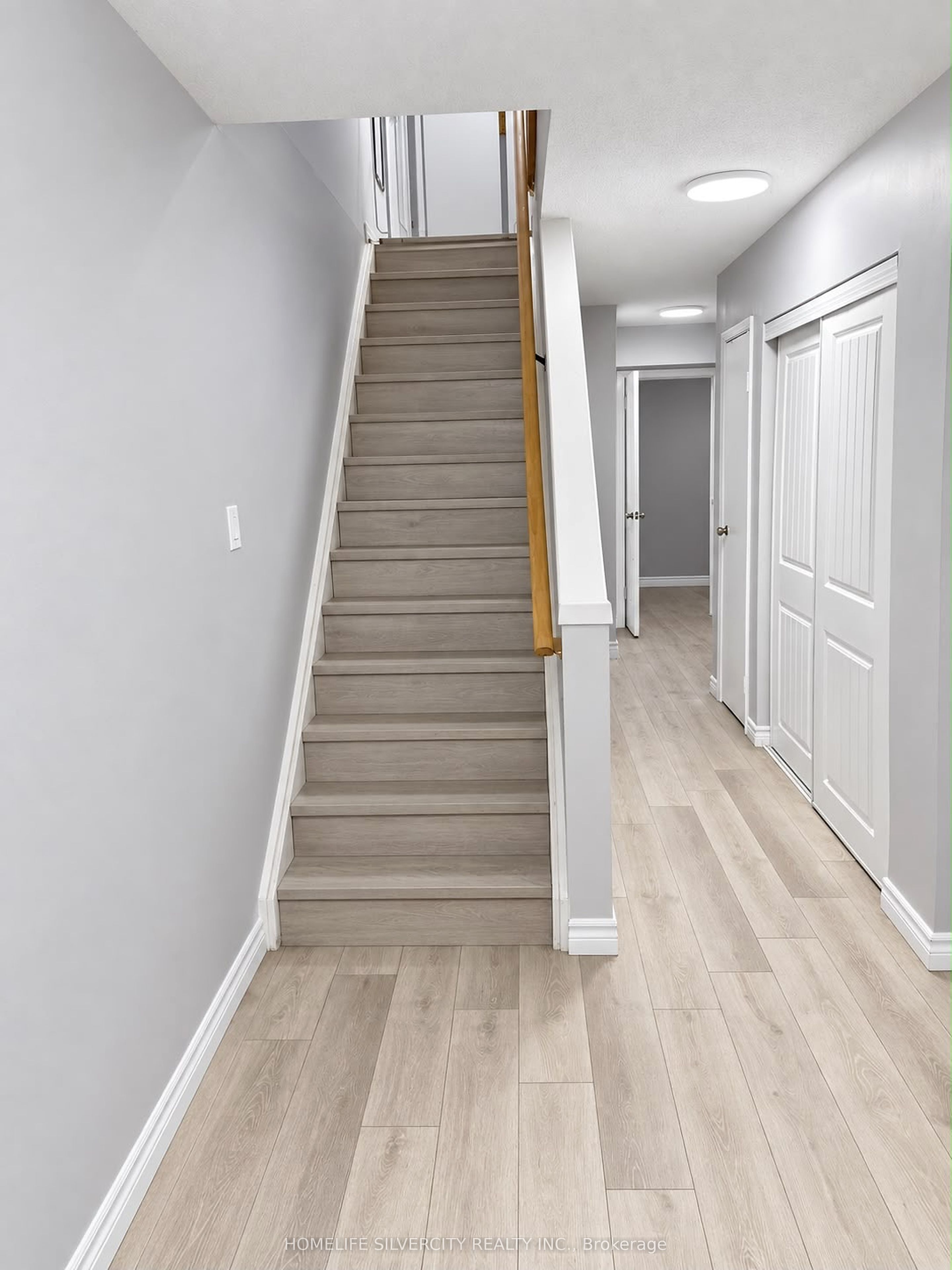 550 Second Street 2 Property Photo 9