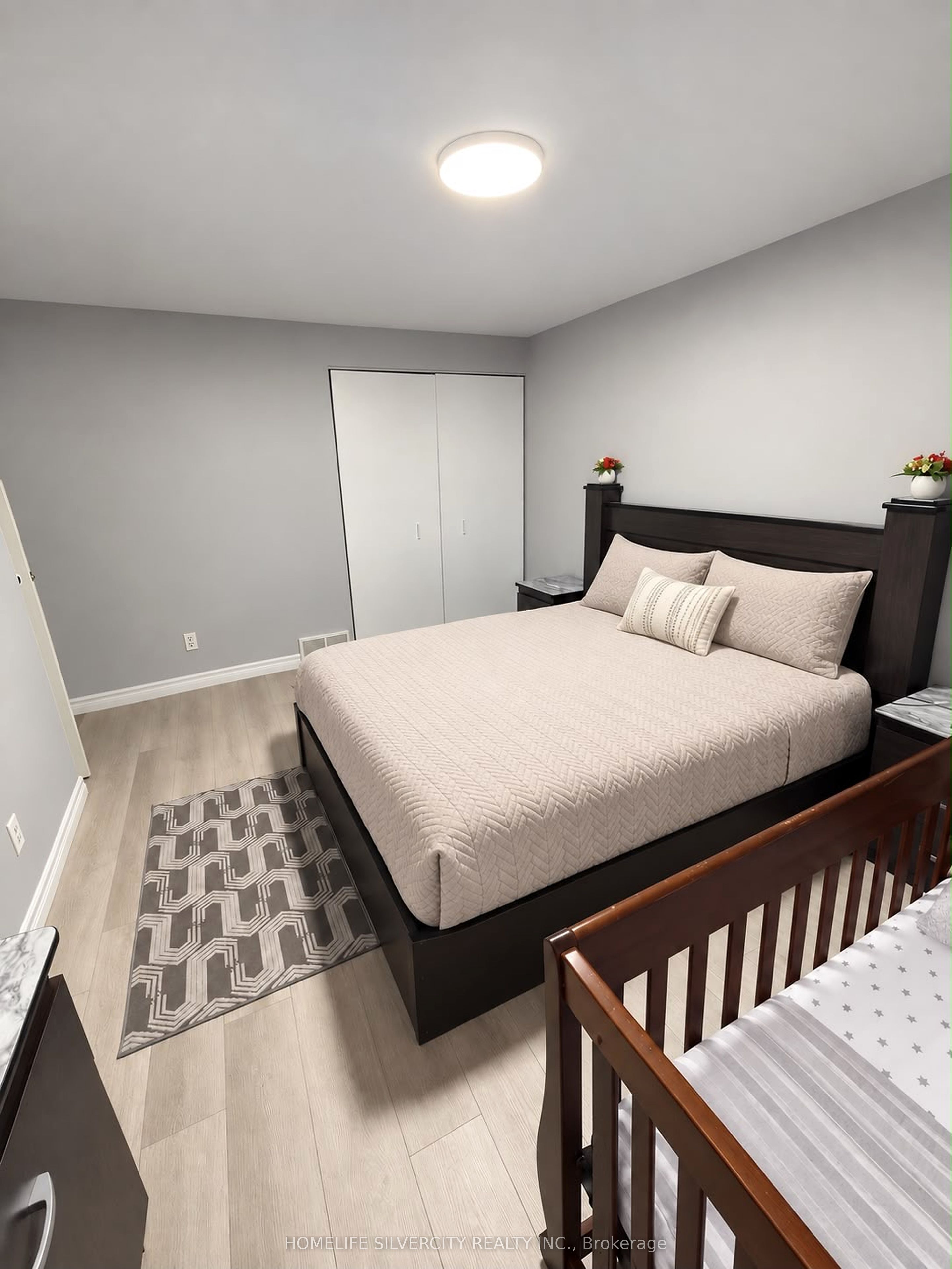 550 Second Street 2 Property Photo 11