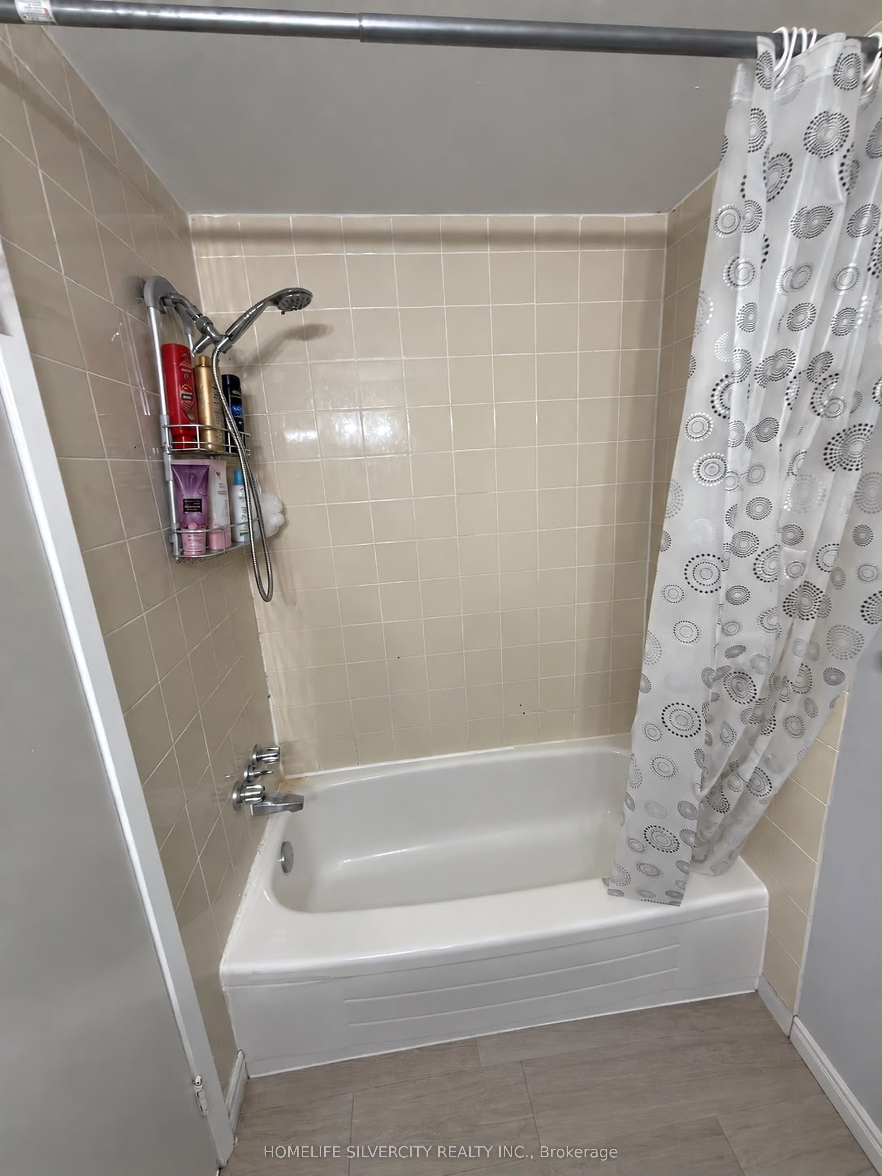 550 Second Street 2 Property Photo 16