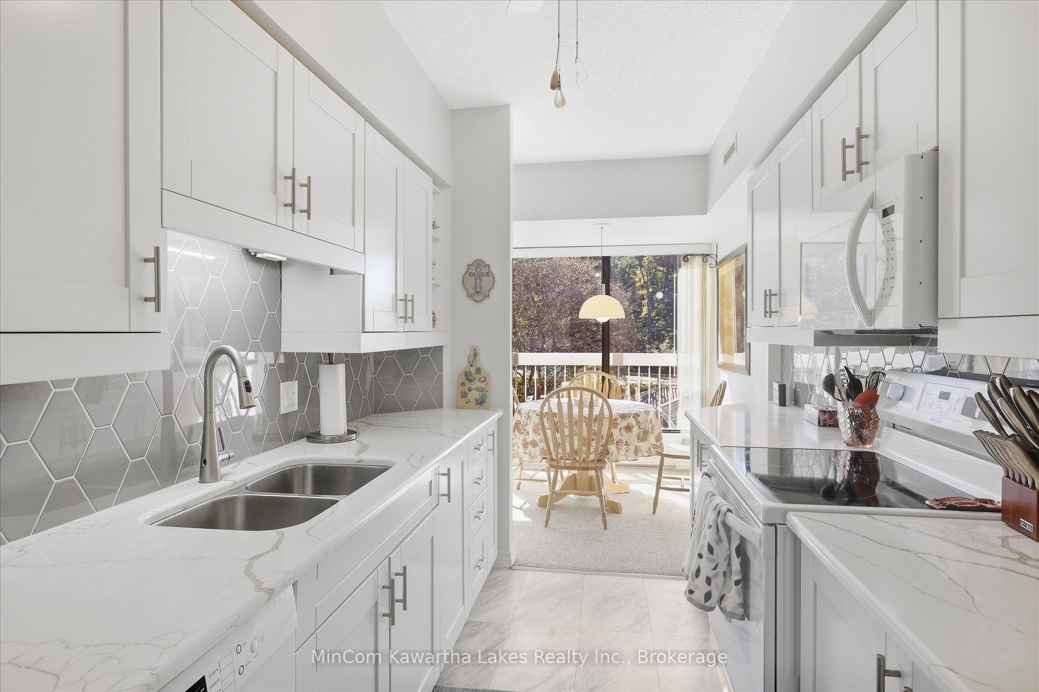 40 Auburn Street 207 Property Photo 1