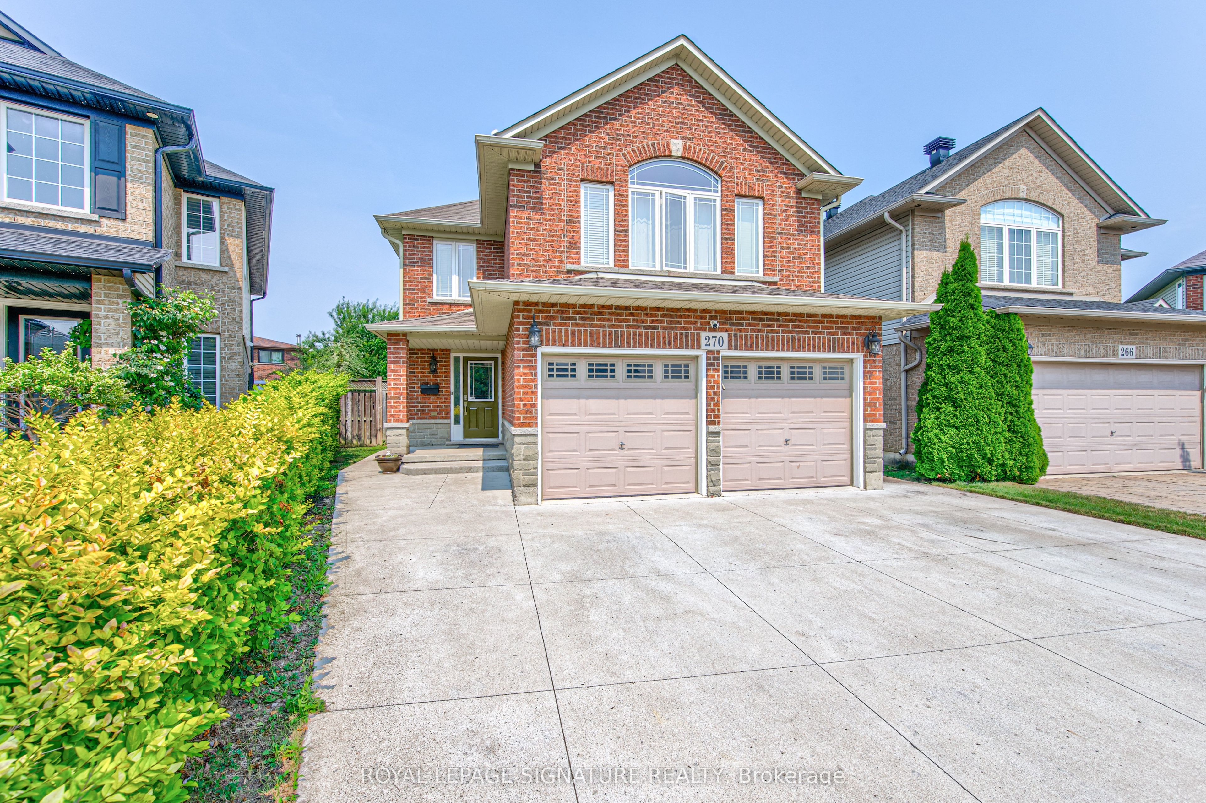 270 Springvalley Crescent