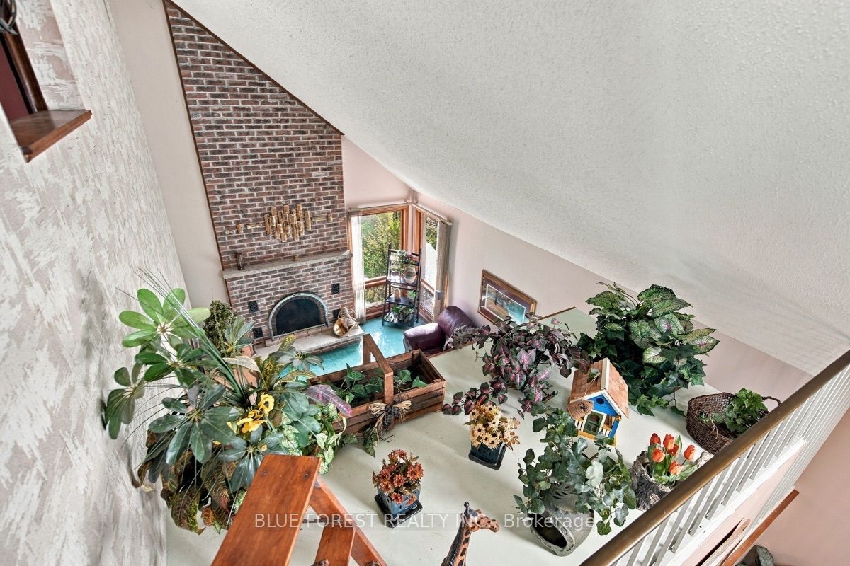 14 Dundee Place Property Photo 16