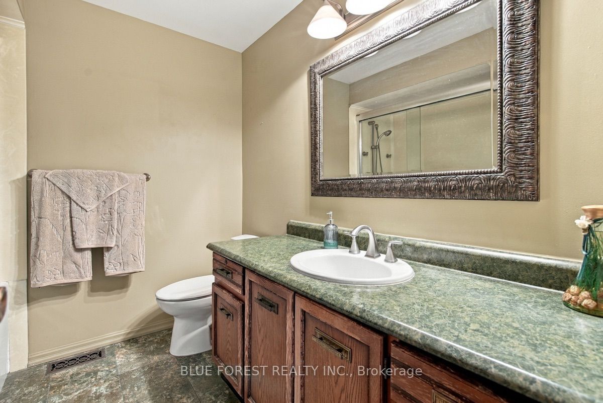 14 Dundee Place Property Photo 23