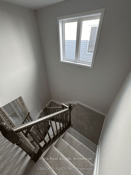 202 Gibbous Place Property Photo 8