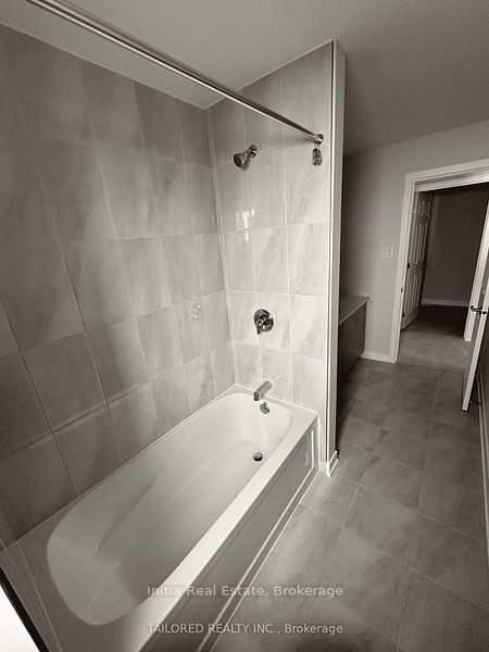 202 Gibbous Place Property Photo 28