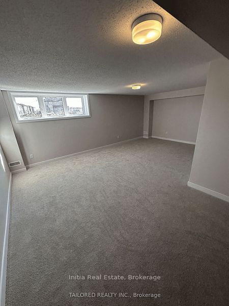 202 Gibbous Place Property Photo 35