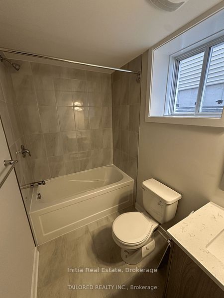 202 Gibbous Place Property Photo 38