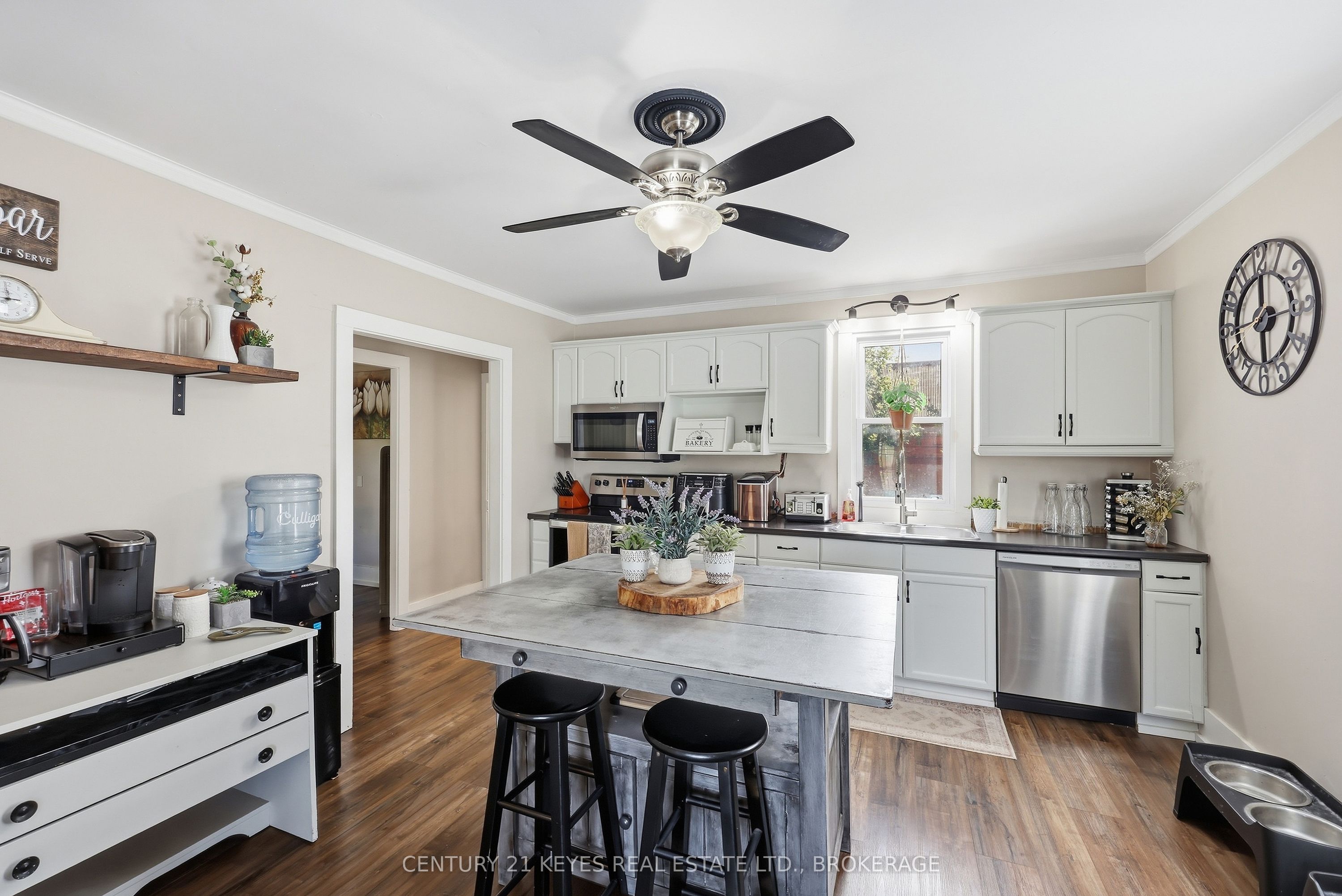15 Railway Street Property Photo 11