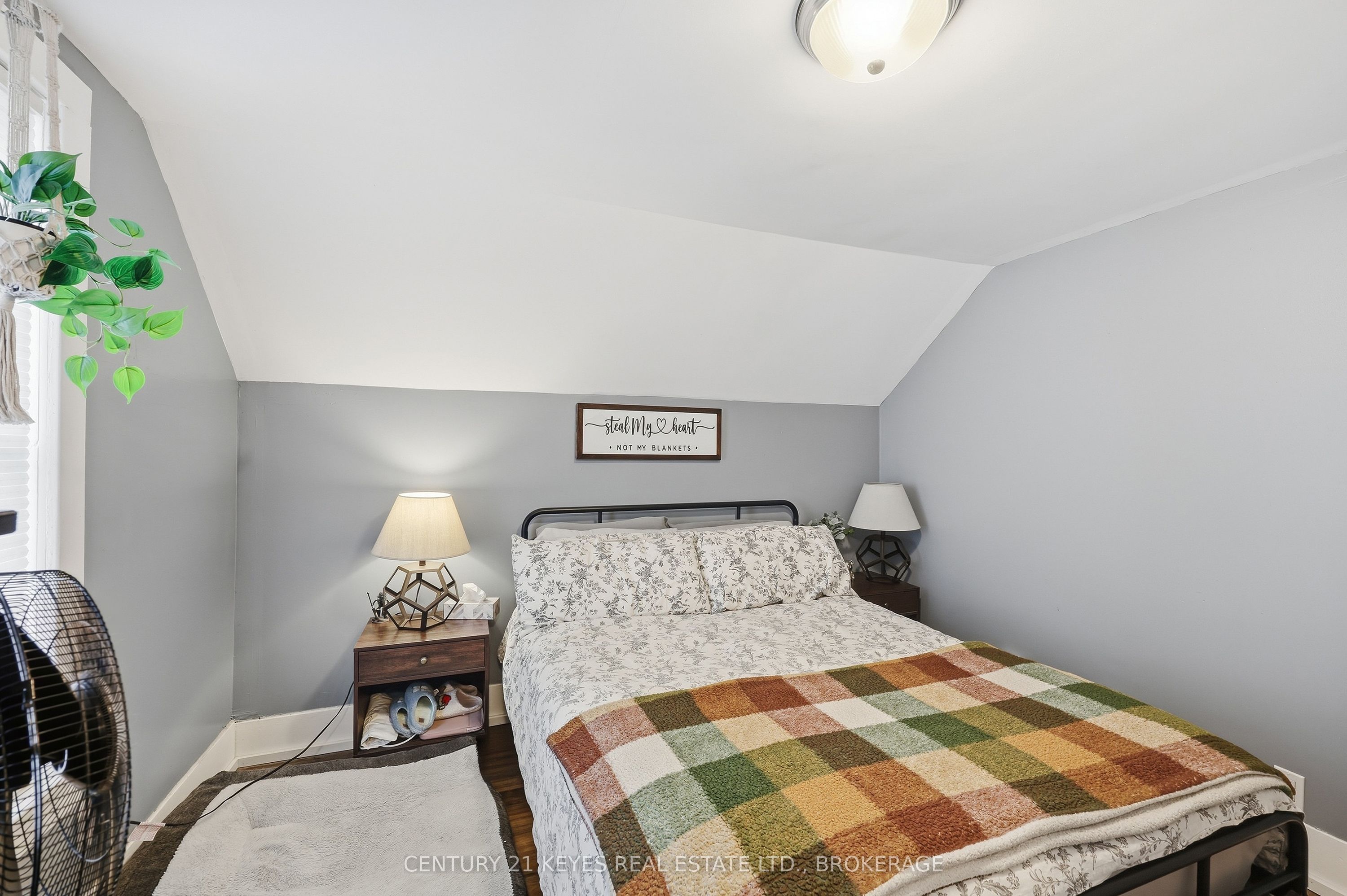 15 Railway Street Property Photo 21