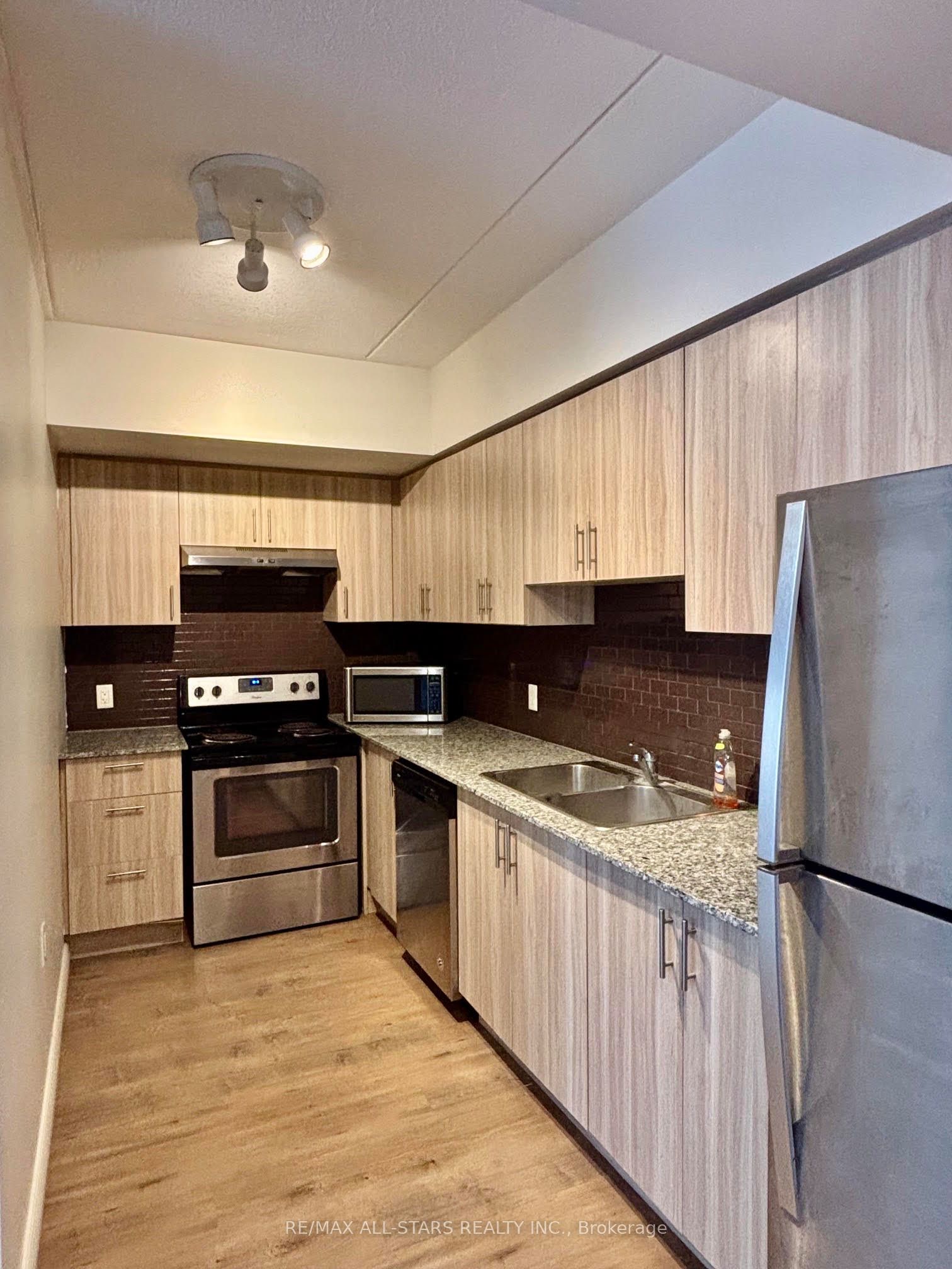 275 Larch Street 307 Property Photo 6