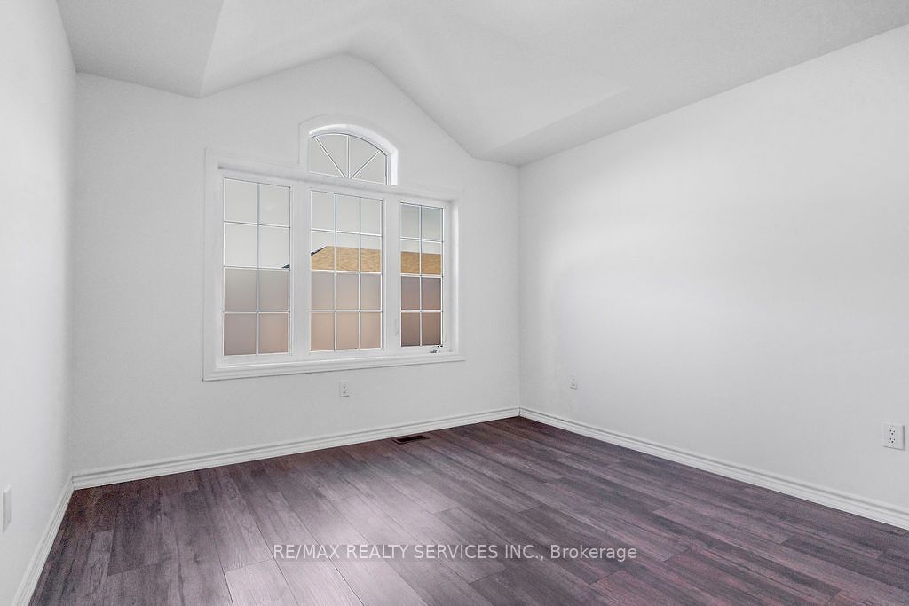 9 Copeman Avenue Property Photo 28