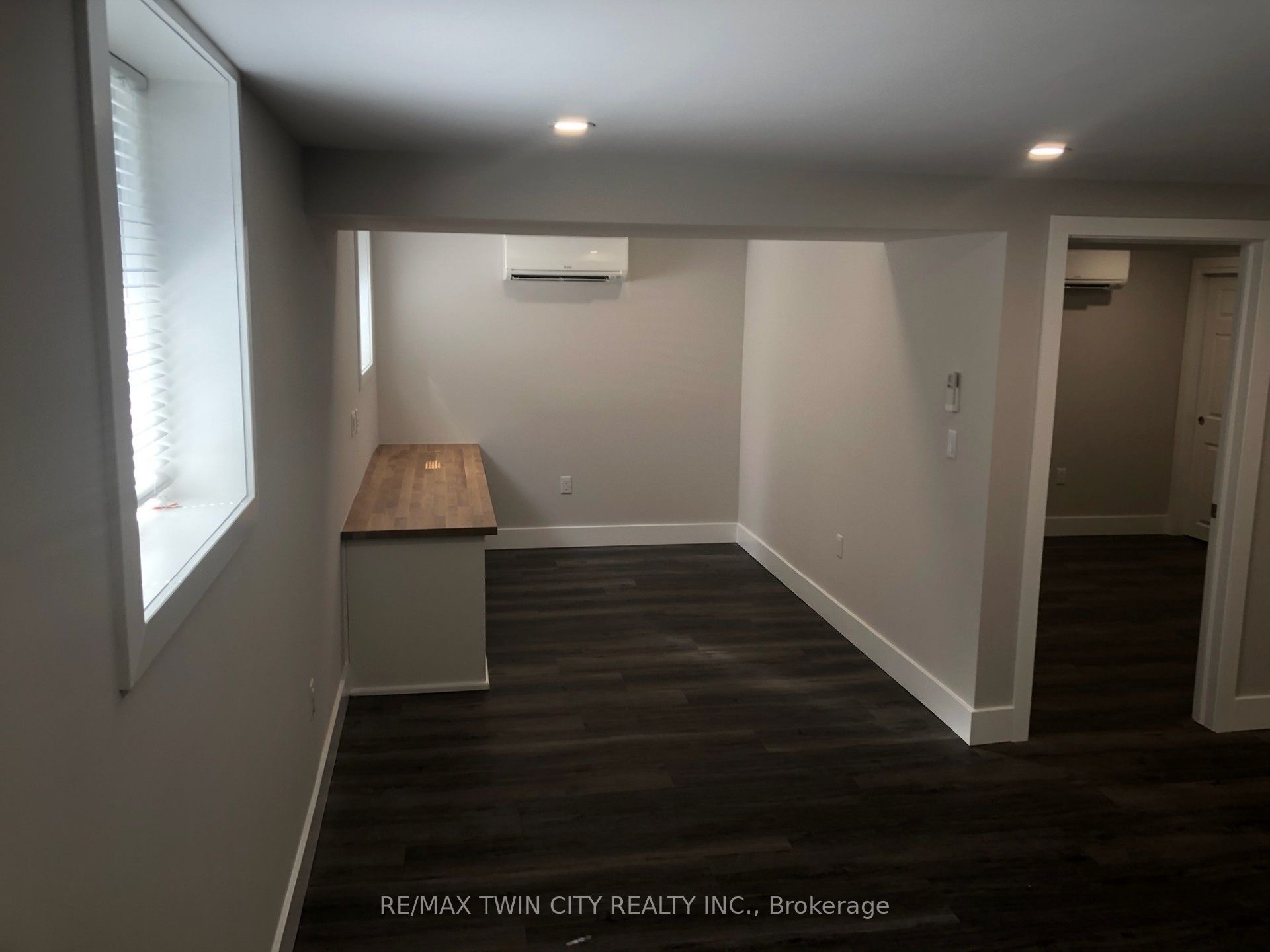 805 Rockway Drive Property Photo 11
