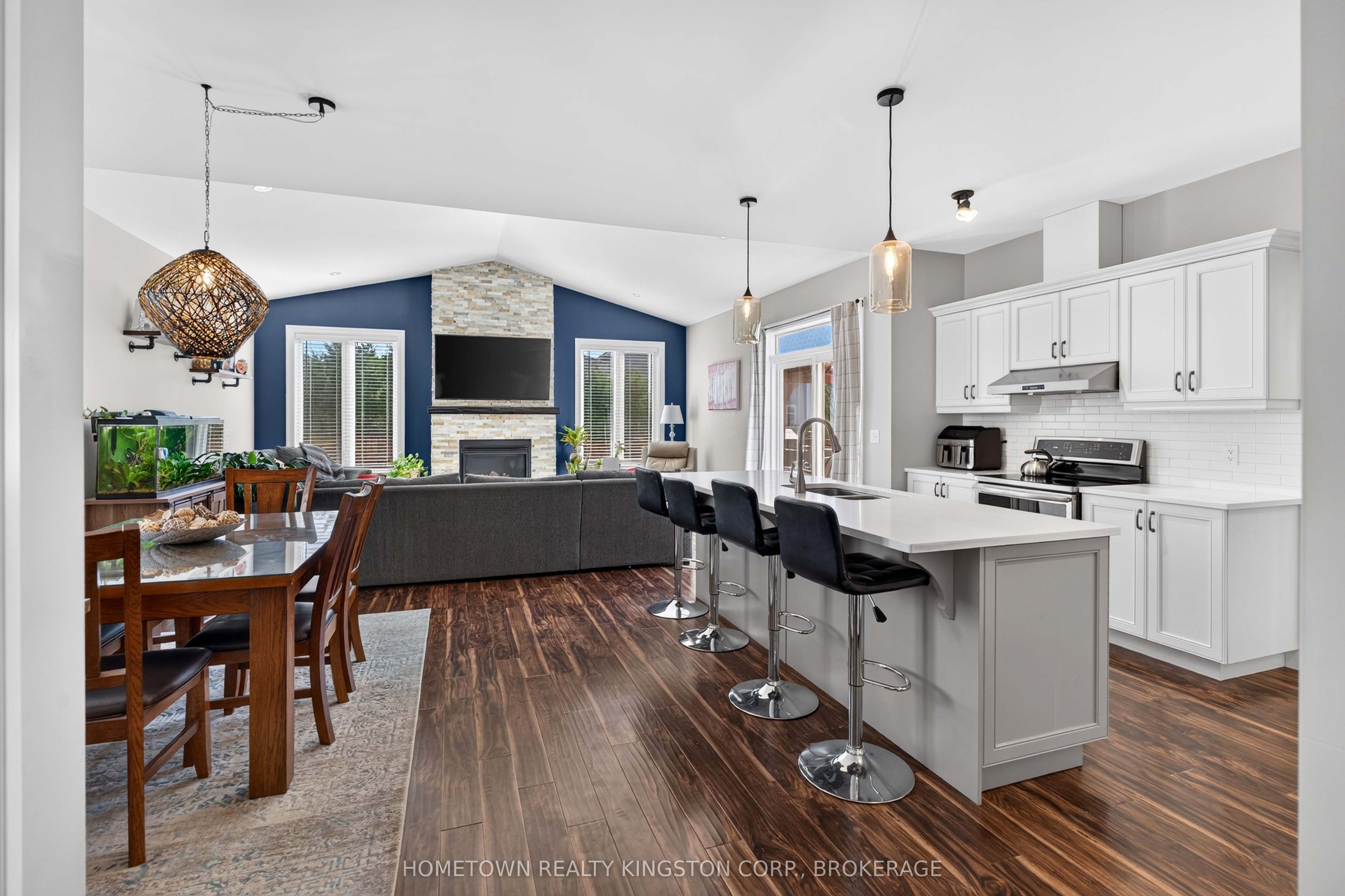 1505 Clover Street Property Photo 6